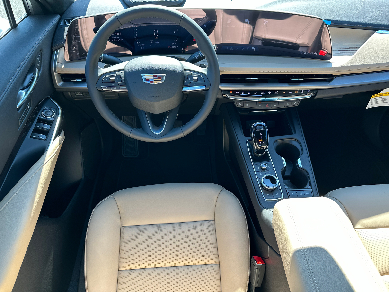 2025 Cadillac XT4 Premium Luxury 22