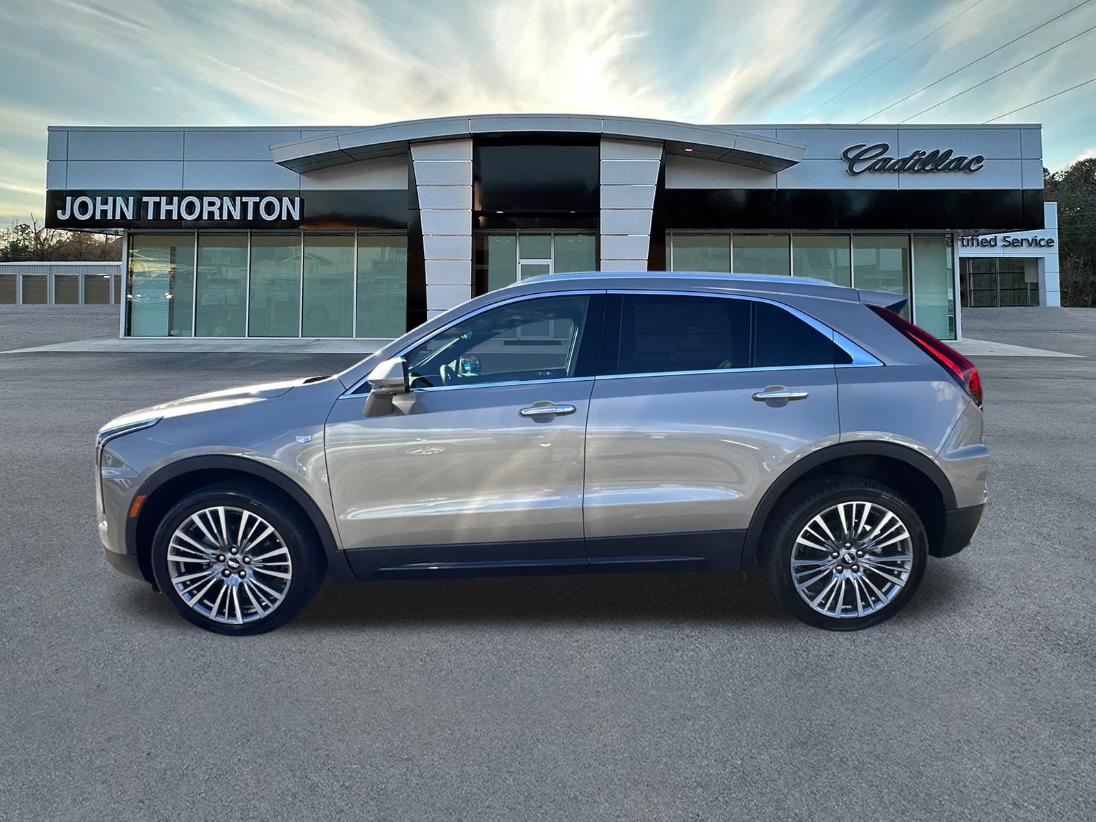 2025 Cadillac XT4 Premium Luxury 8