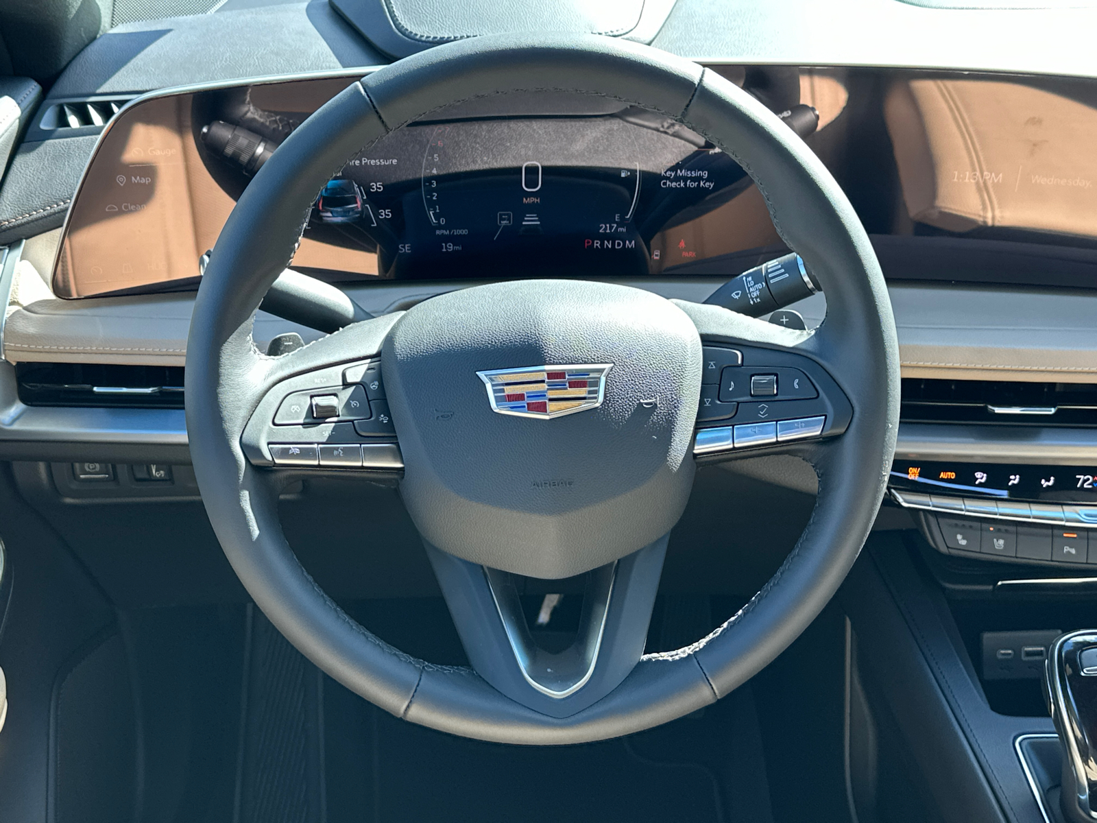 2025 Cadillac XT4 Premium Luxury 23