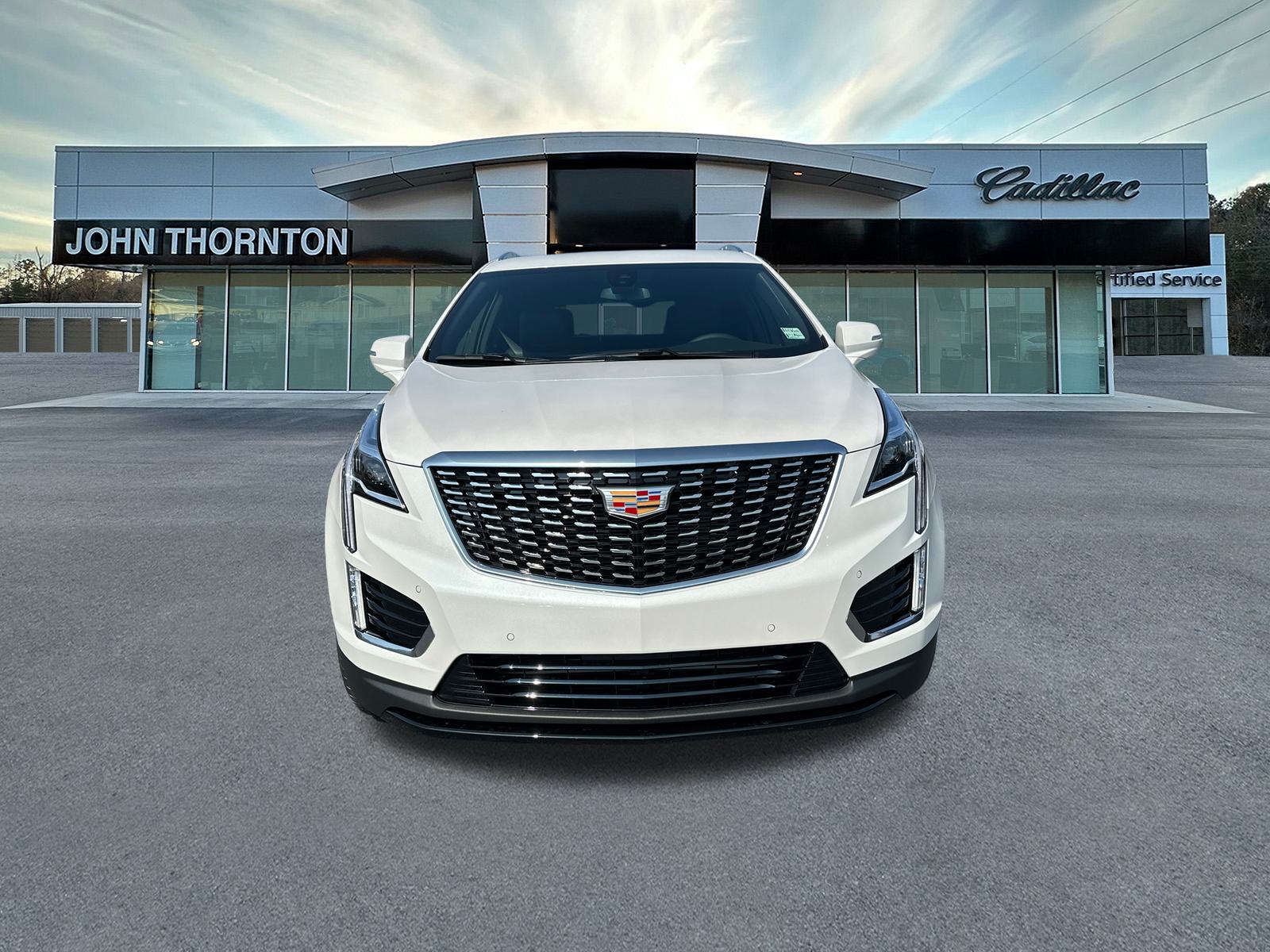 2025 Cadillac XT5 Luxury 2