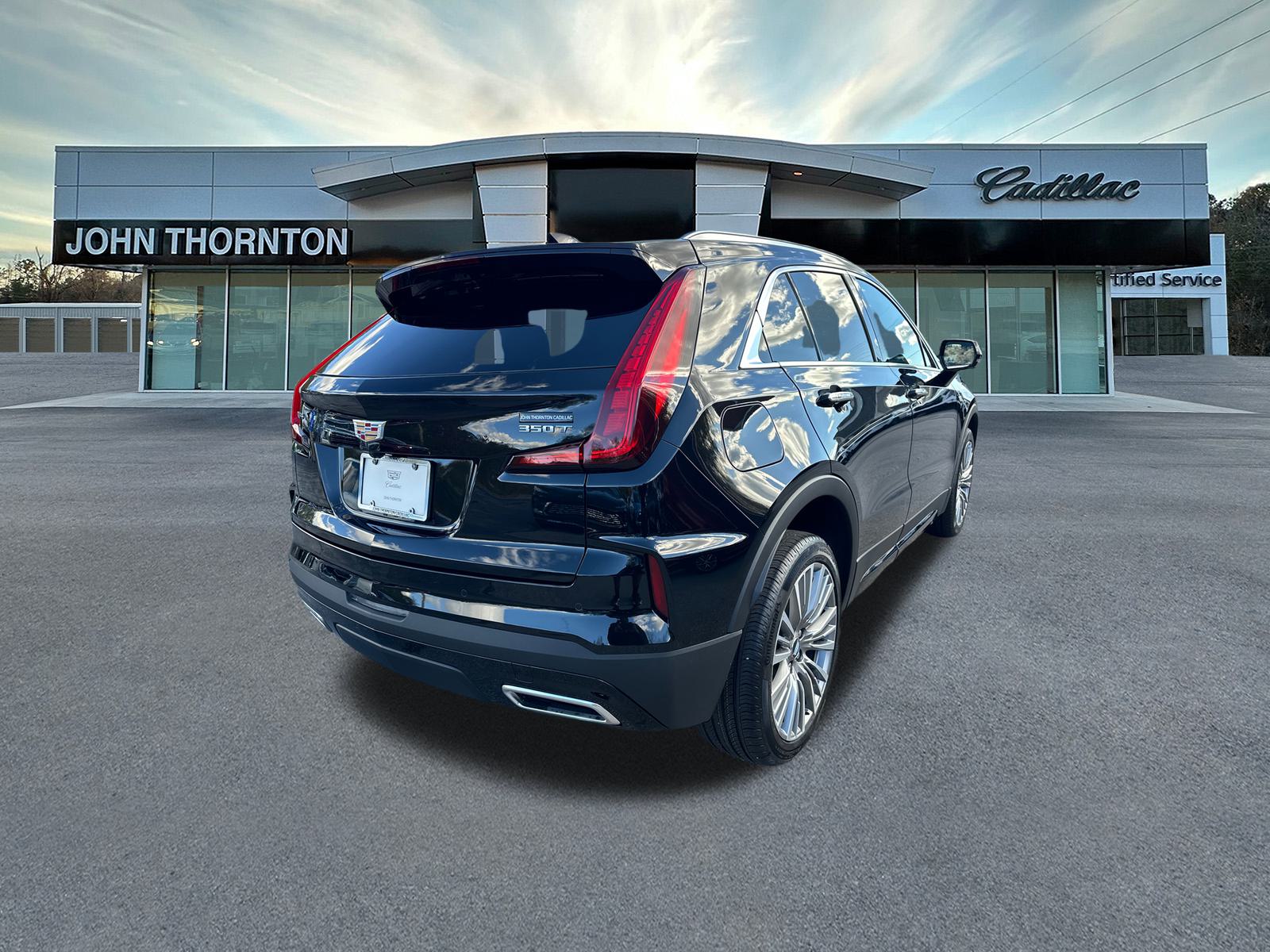 2025 Cadillac XT4 Premium Luxury 5