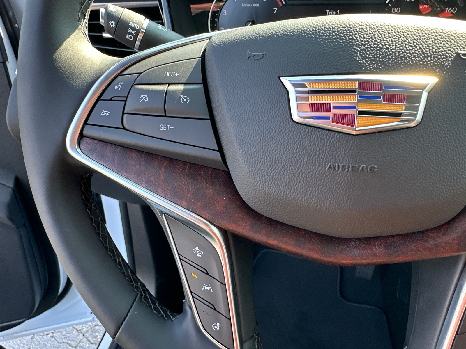 2025 Cadillac XT5 Premium Luxury 24