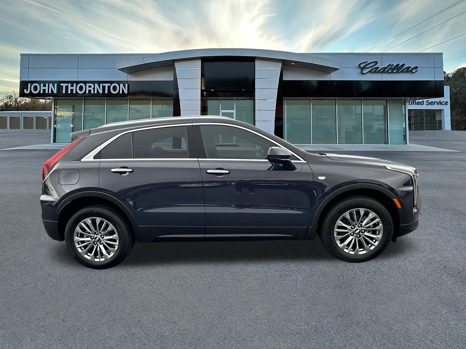 2025 Cadillac XT4 Premium Luxury 4