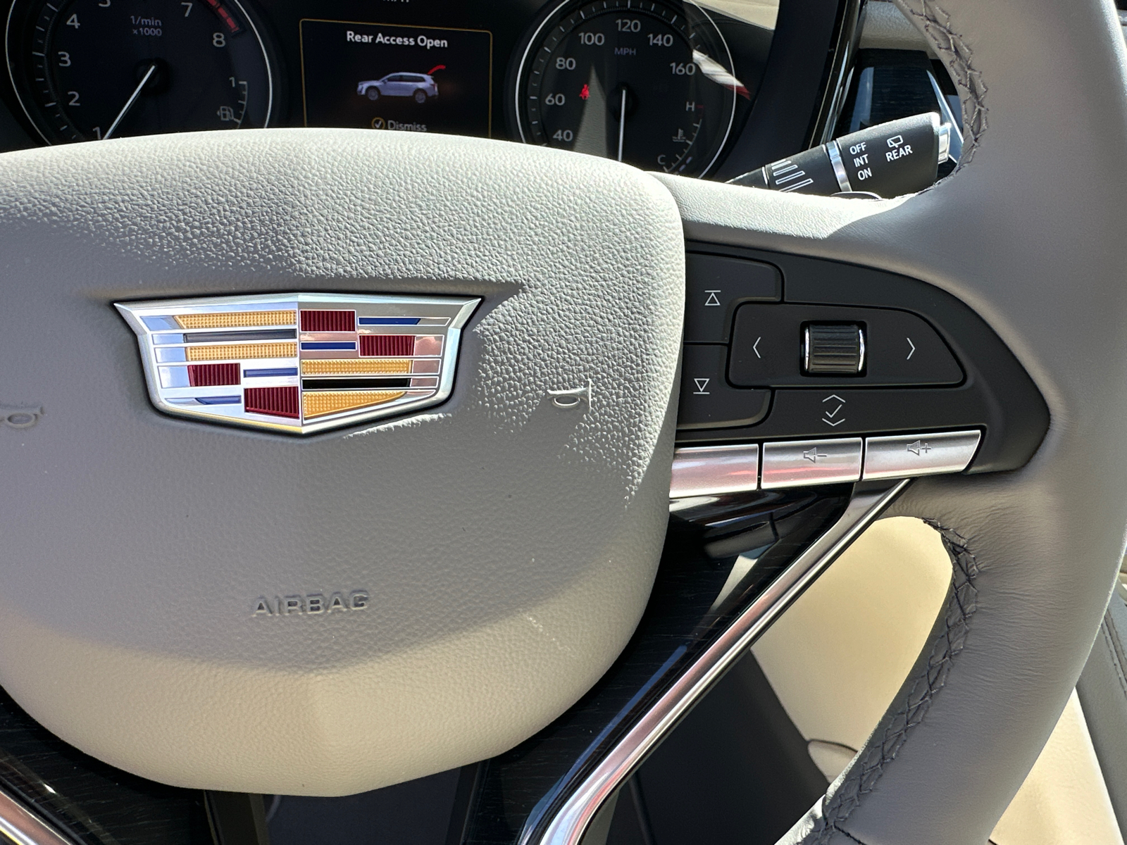 2025 Cadillac XT6 Premium Luxury 26