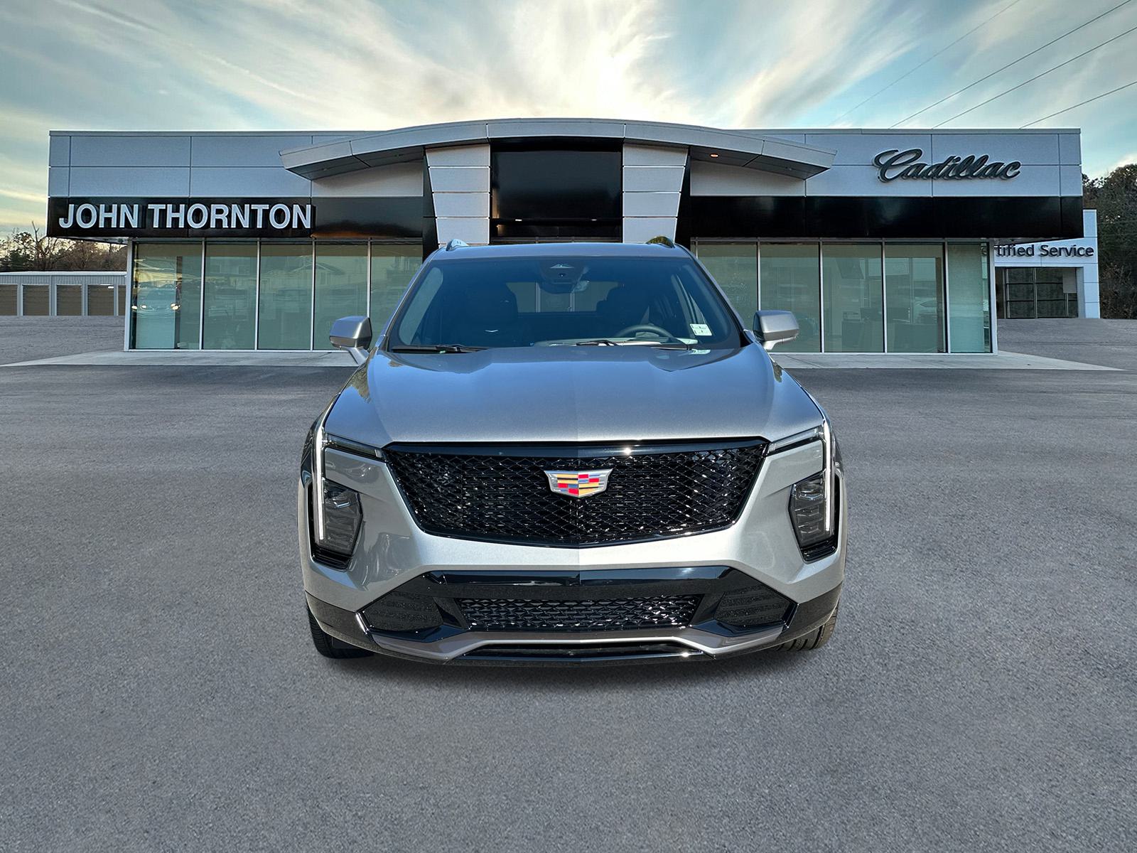 2025 Cadillac XT4 Sport 2