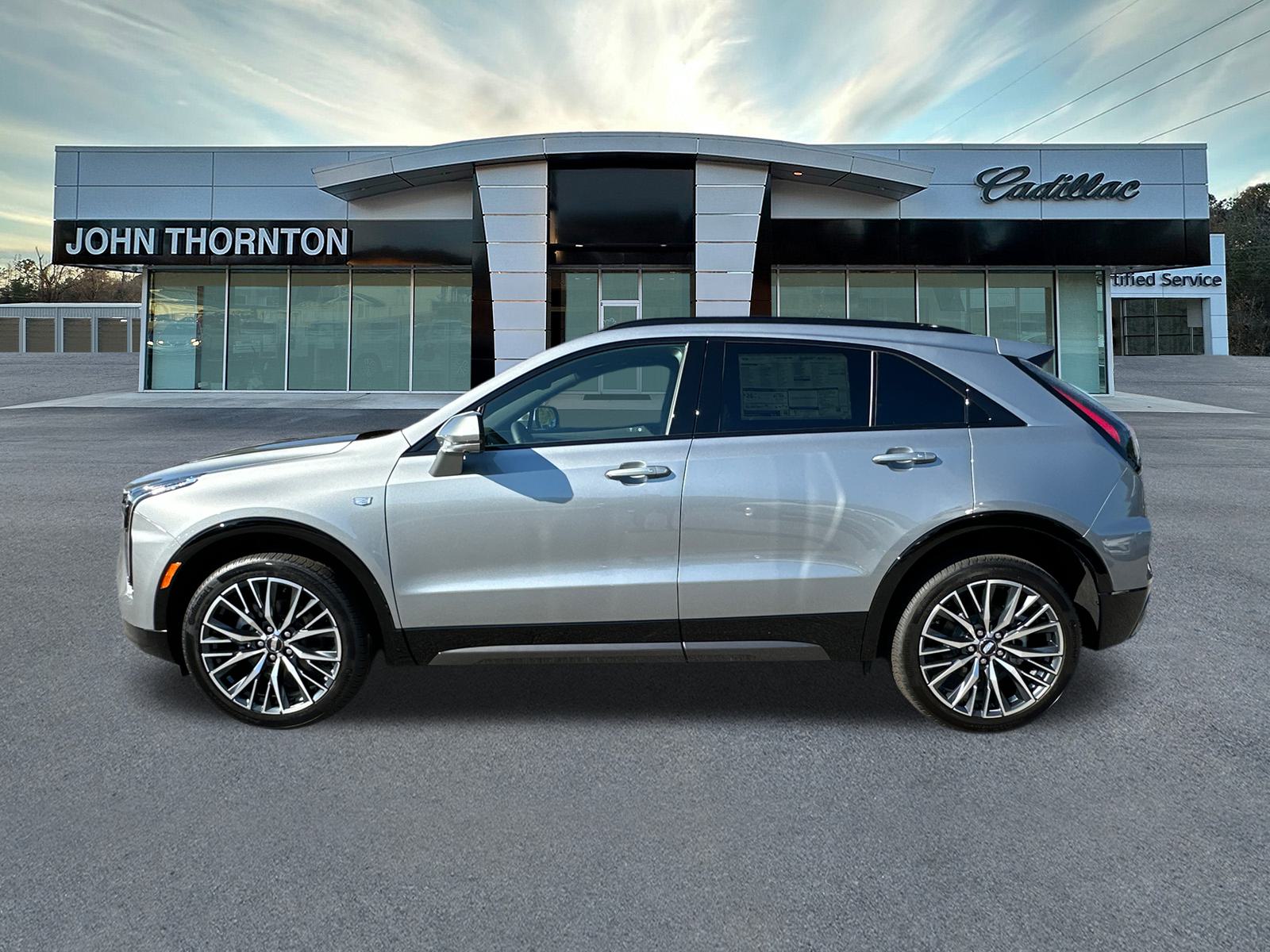 2025 Cadillac XT4 Sport 8