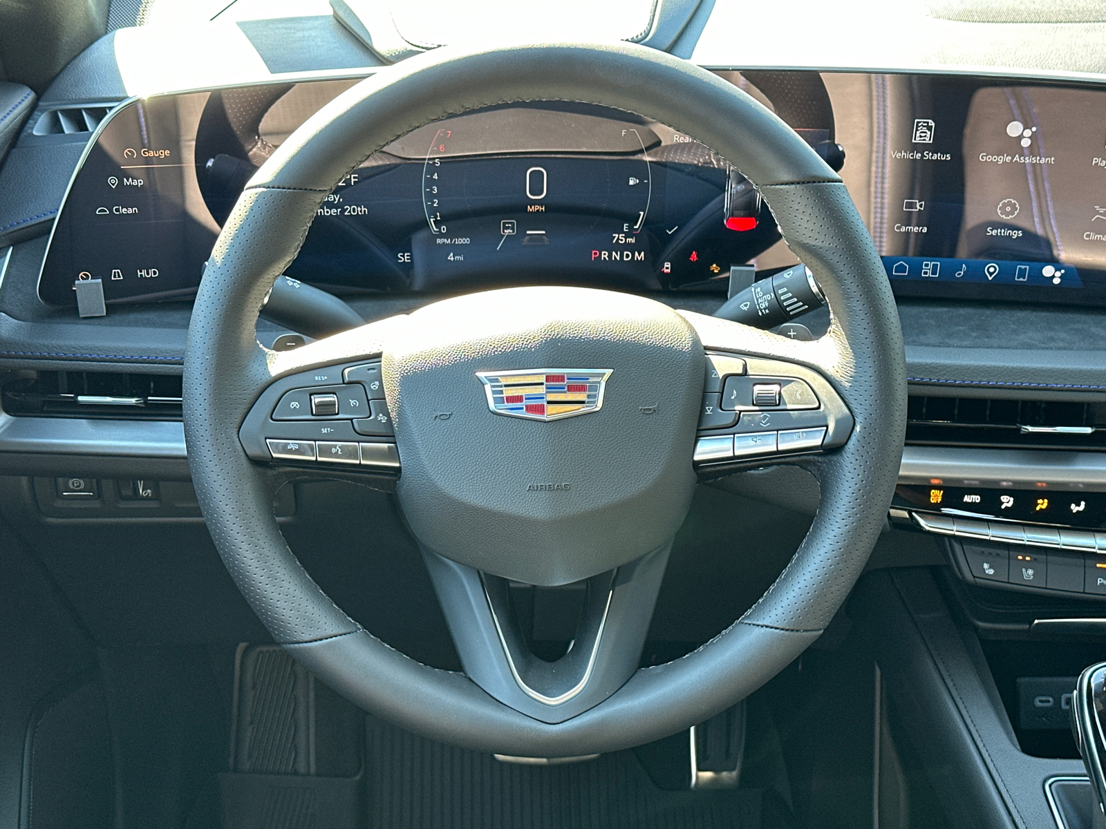 2025 Cadillac XT4 Sport 23