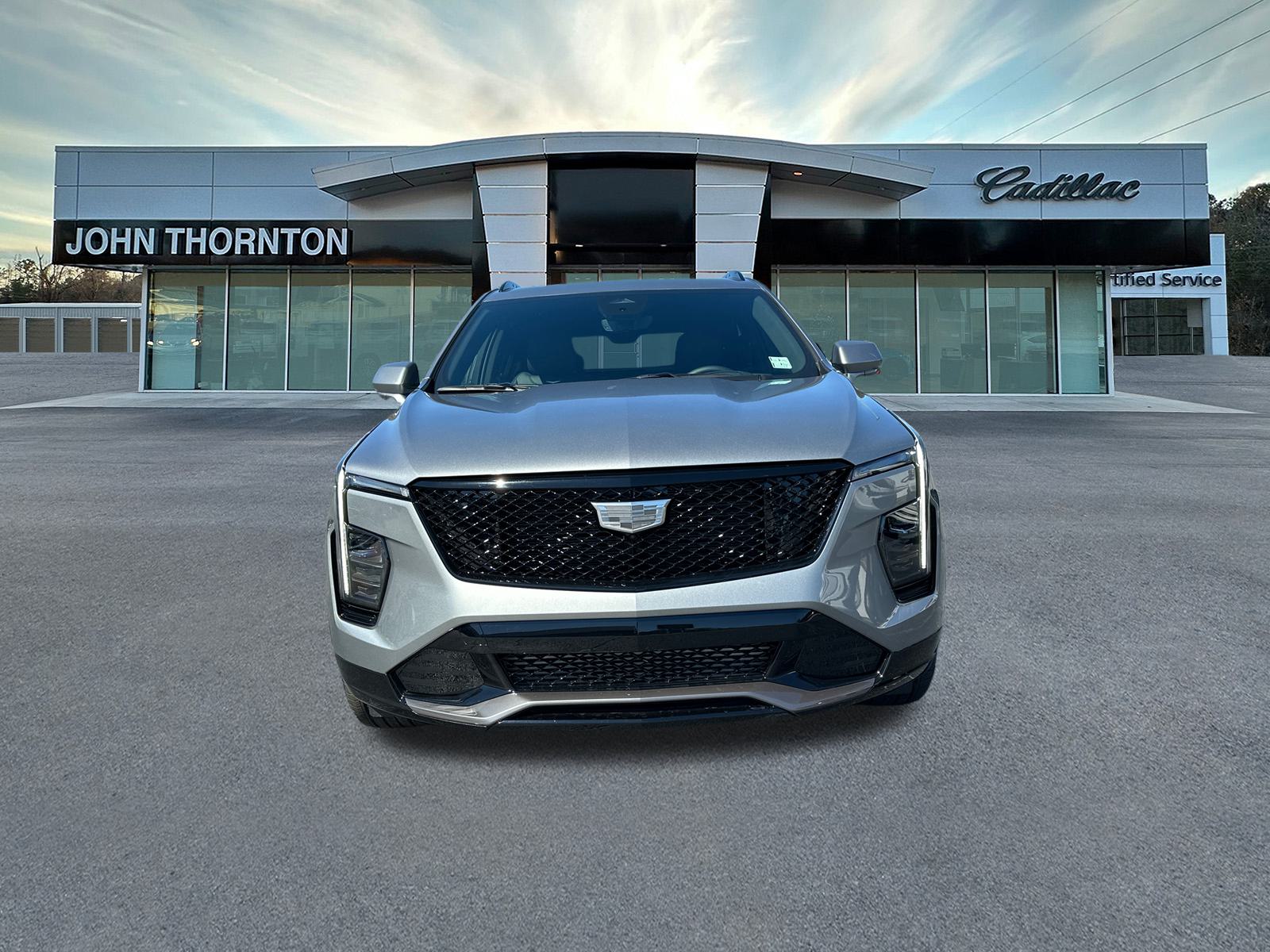 2025 Cadillac XT4 Sport 2