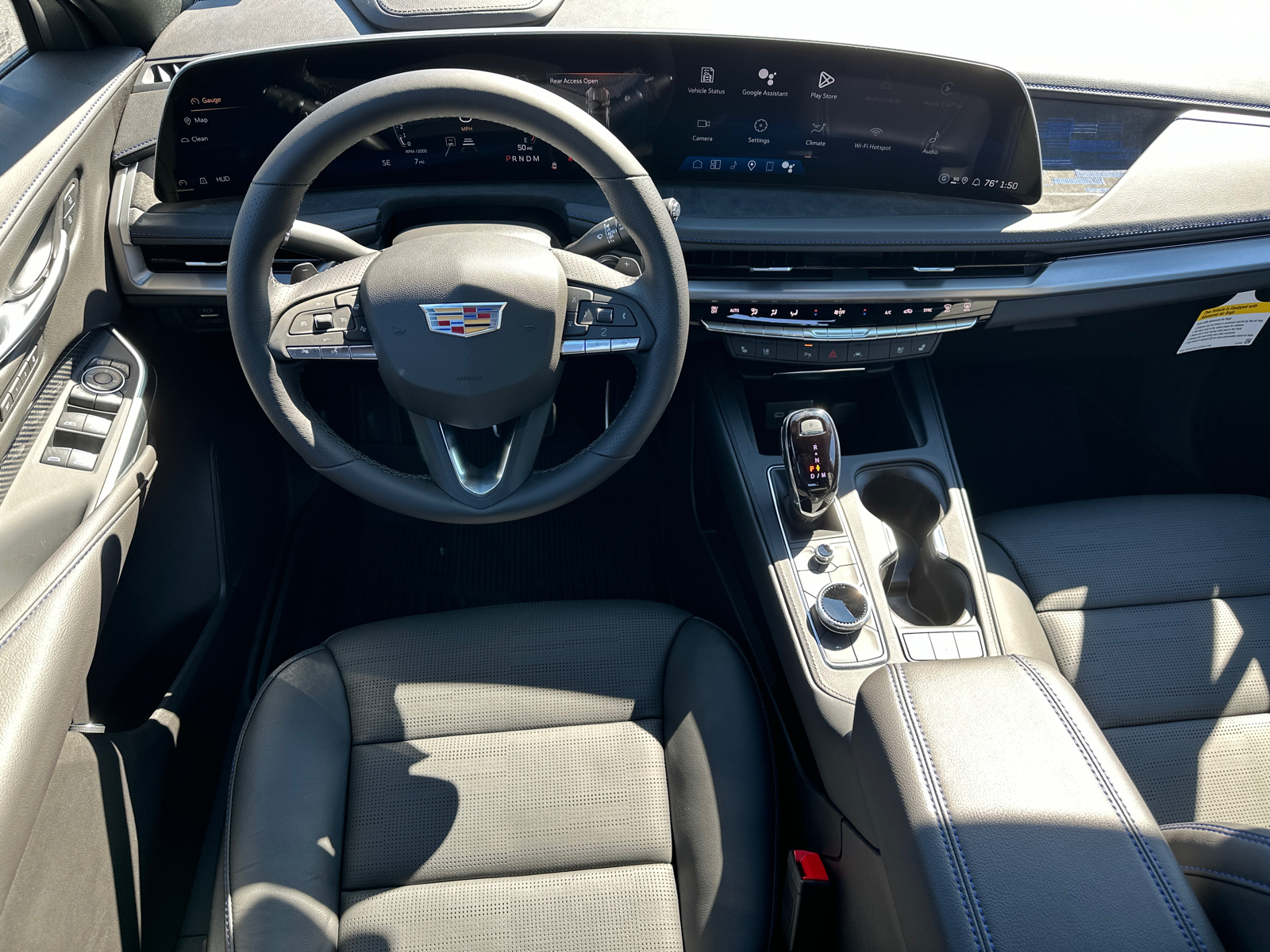 2025 Cadillac XT4 Sport 22