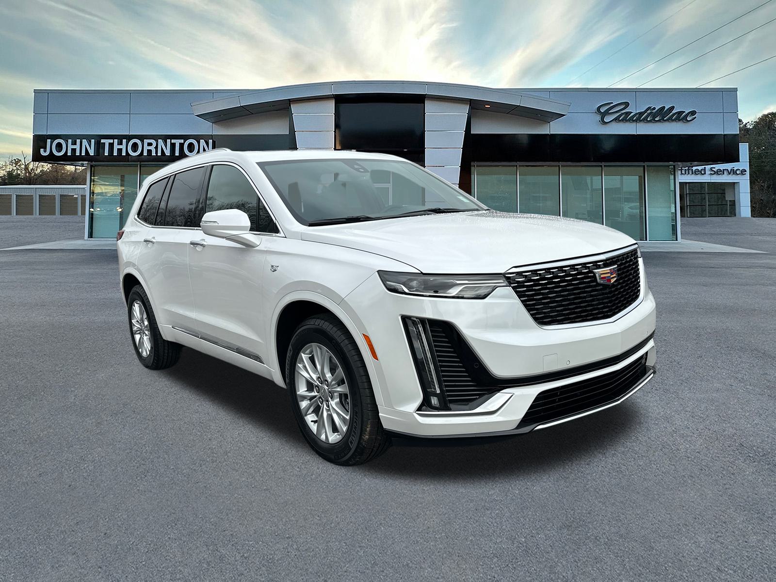 2025 Cadillac XT6 Luxury 3