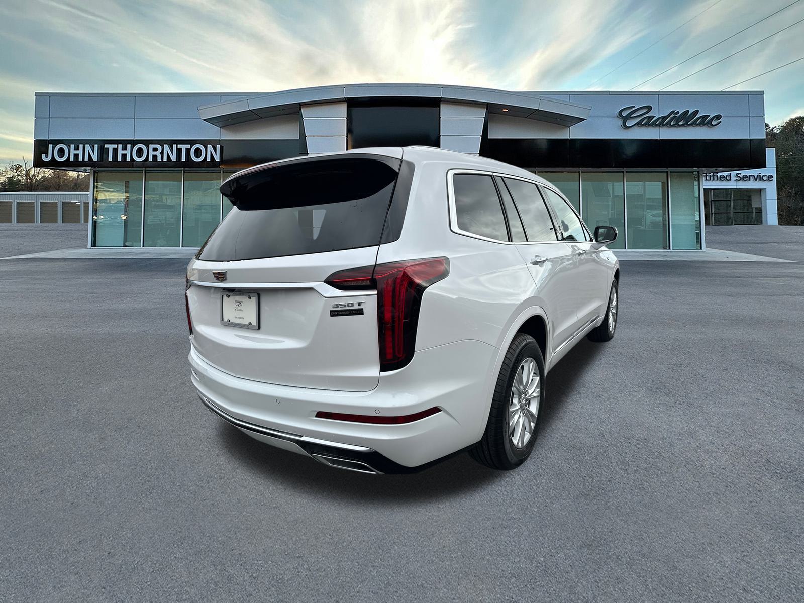 2025 Cadillac XT6 Luxury 5