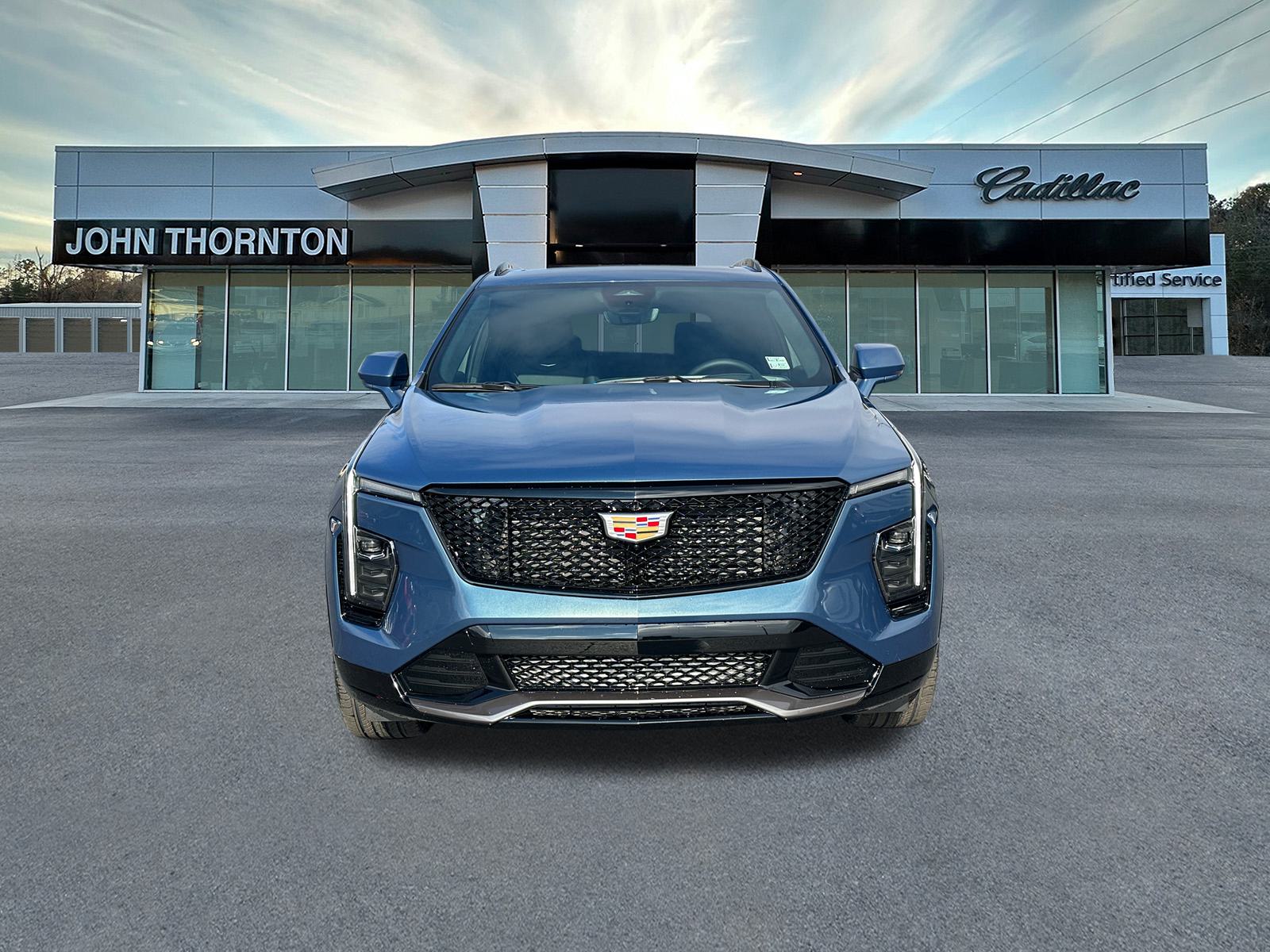 2025 Cadillac XT4 Sport 2