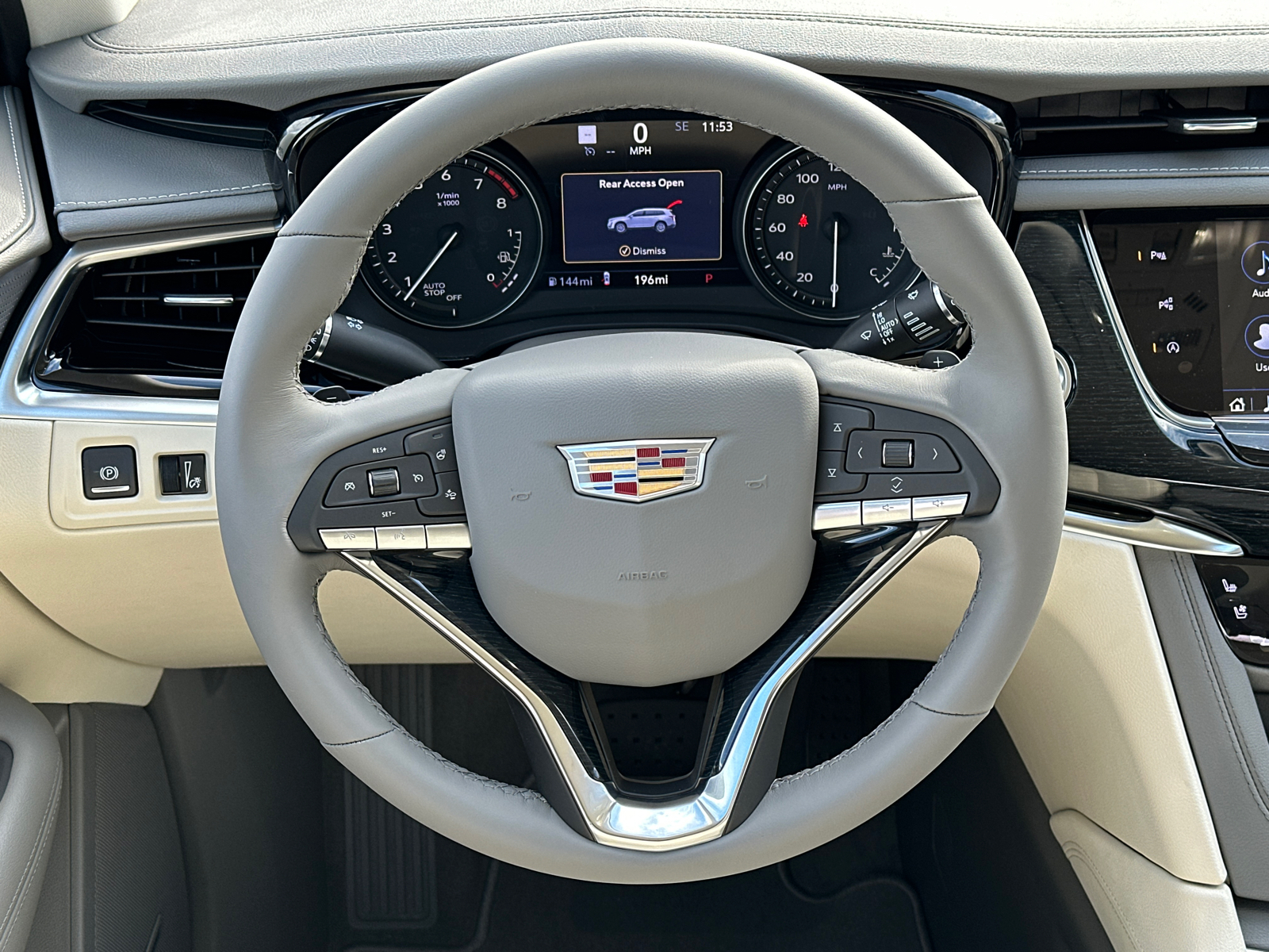 2025 Cadillac XT6 Premium Luxury 24