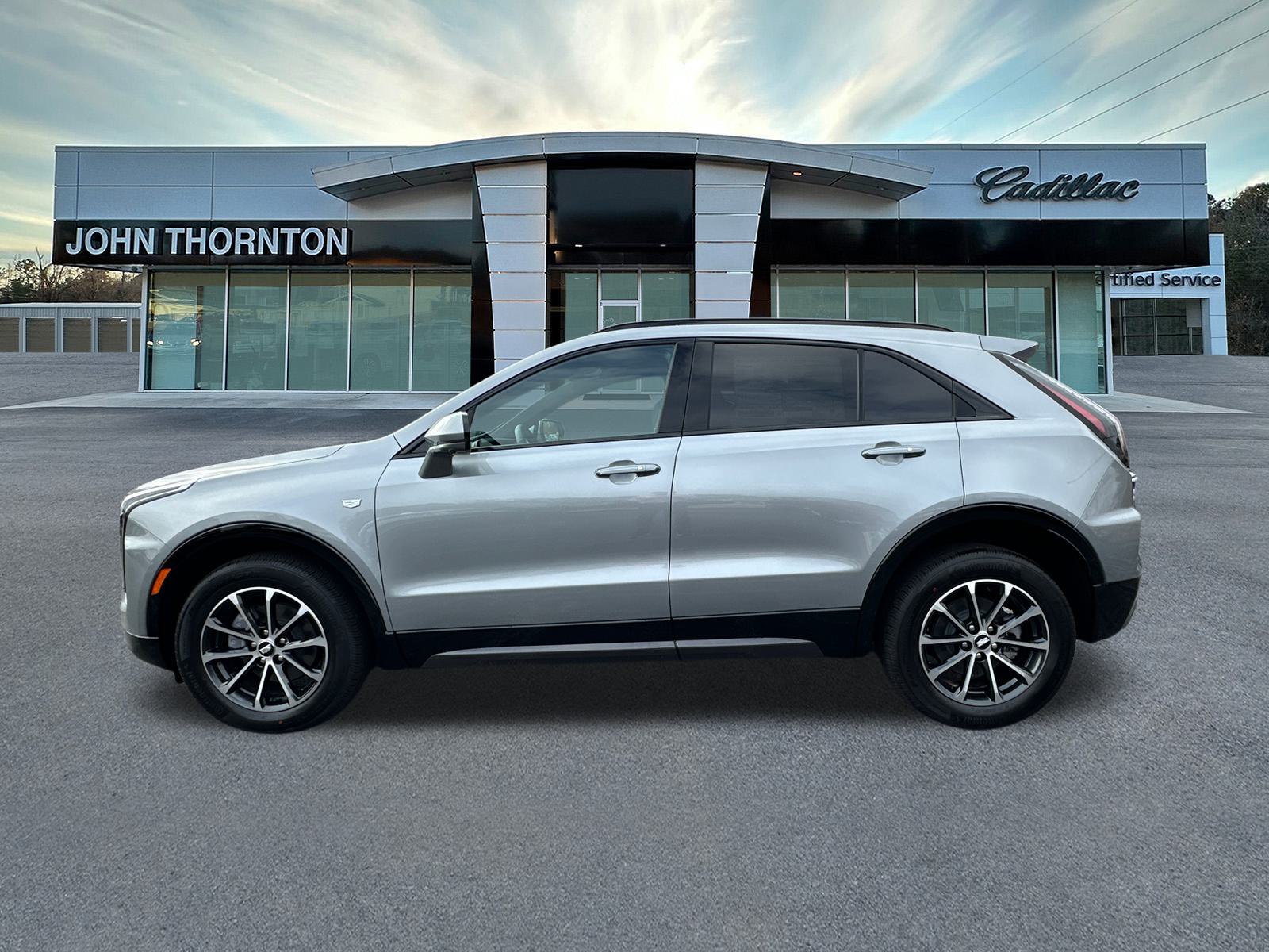 2025 Cadillac XT4 Sport 8