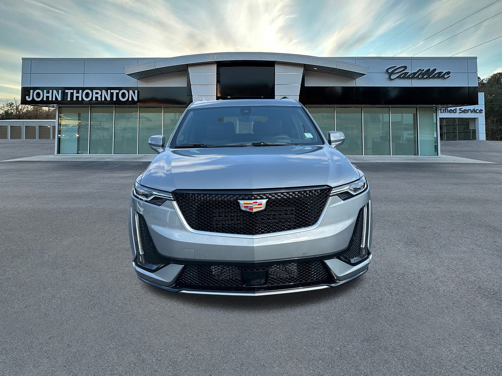 2025 Cadillac XT6 Sport 2