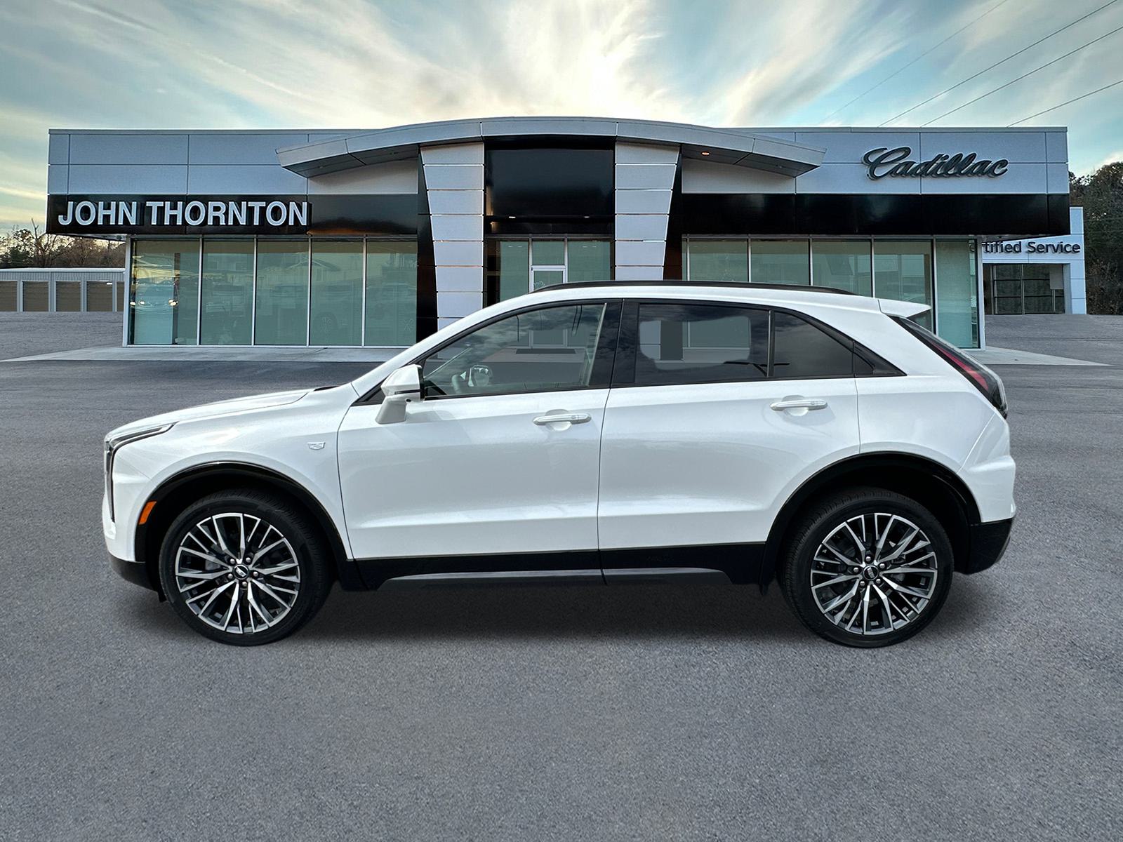 2025 Cadillac XT4 Sport 8