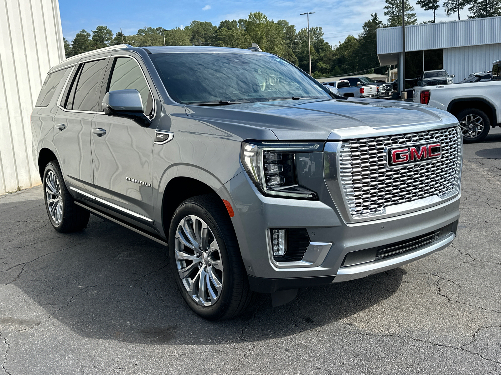 2023 GMC Yukon Denali 4