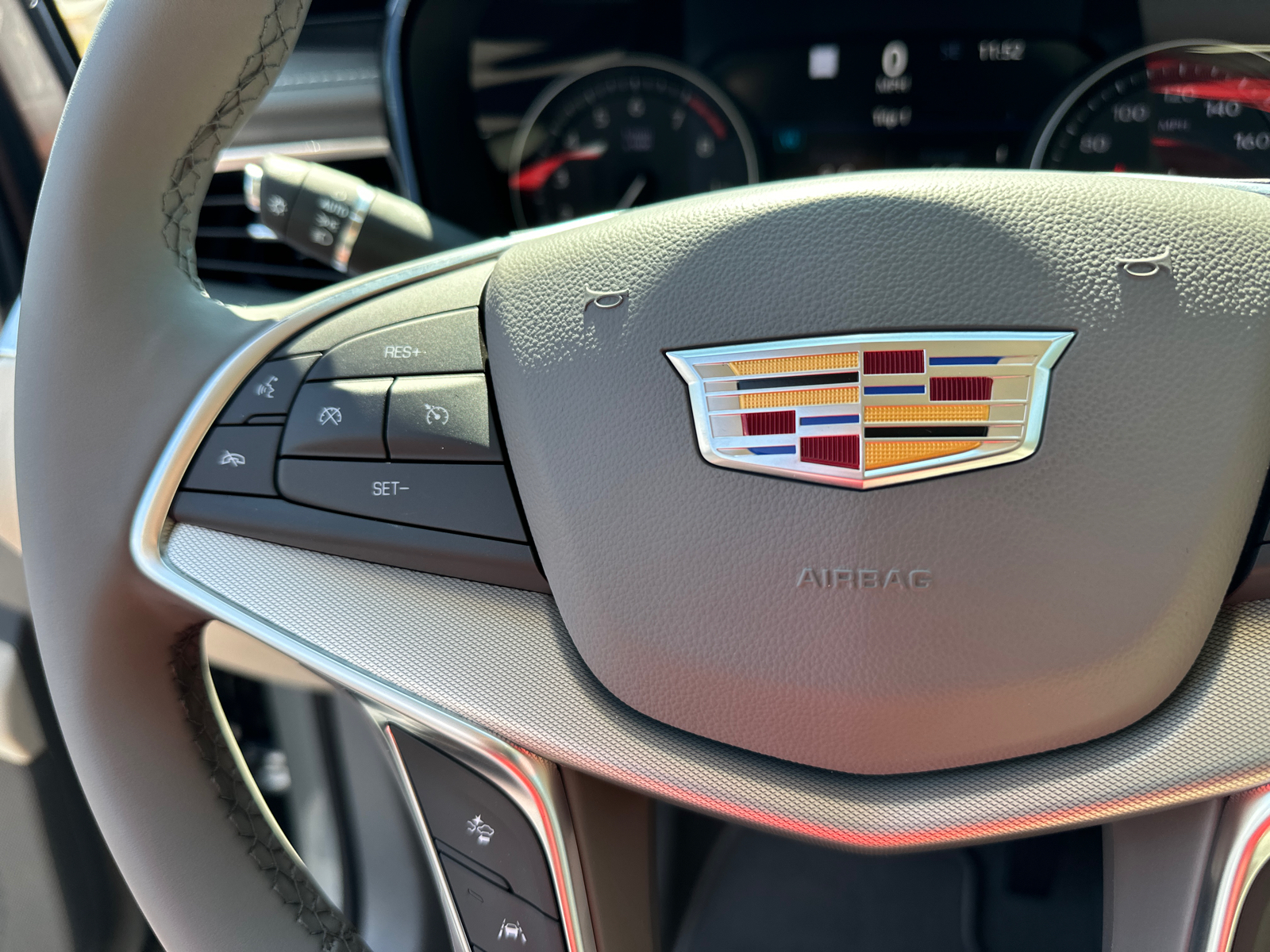 2025 Cadillac XT5 Premium Luxury 25