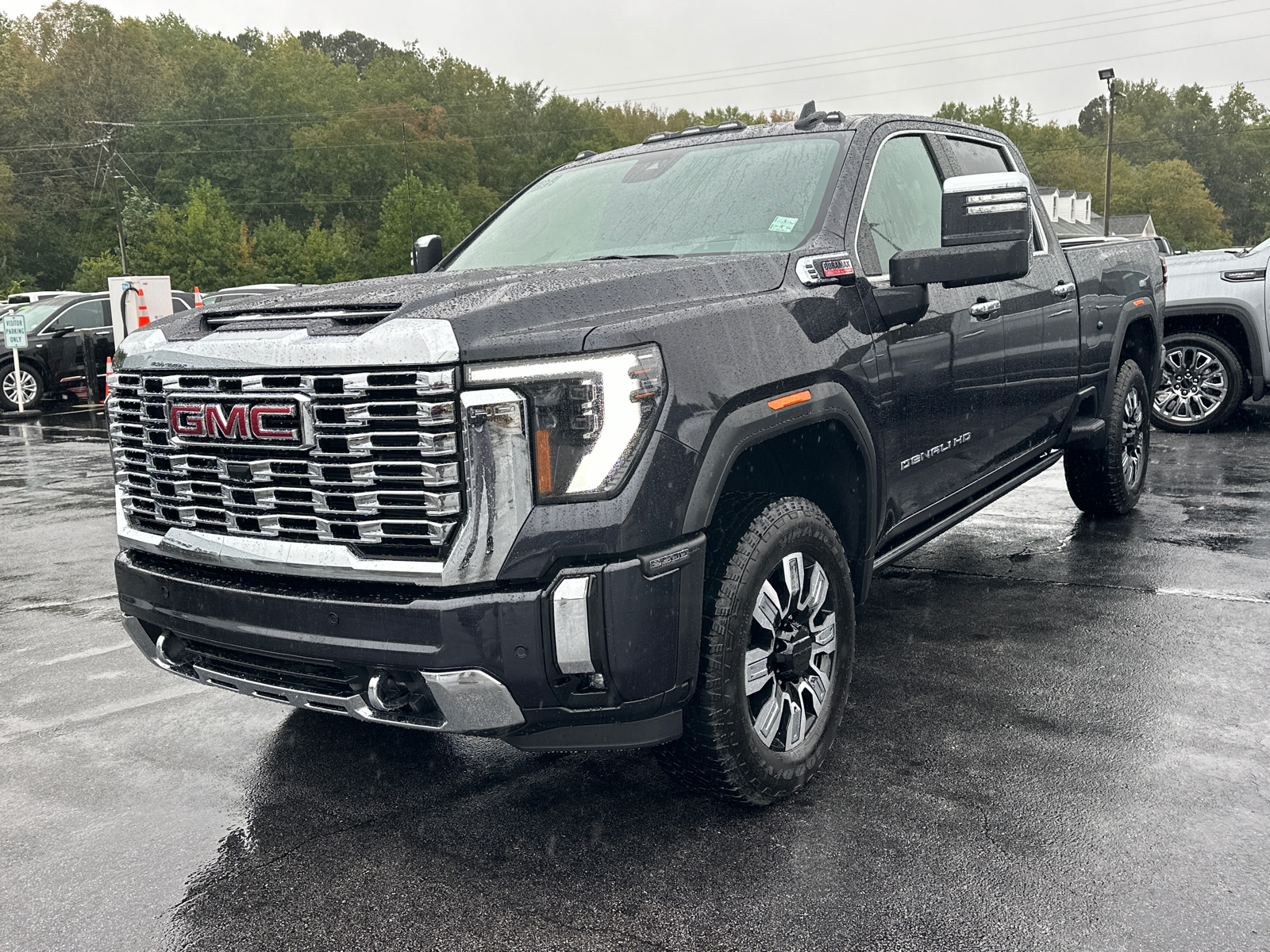 2025 GMC Sierra 2500HD Denali 2