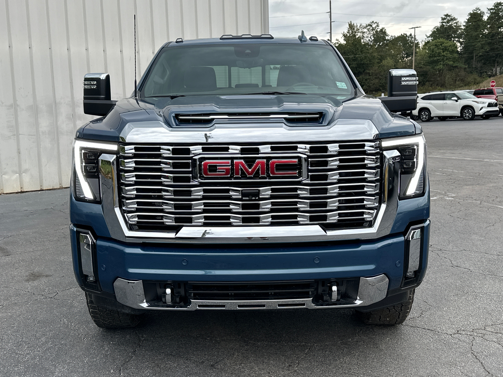 2025 GMC Sierra 2500HD Denali 3