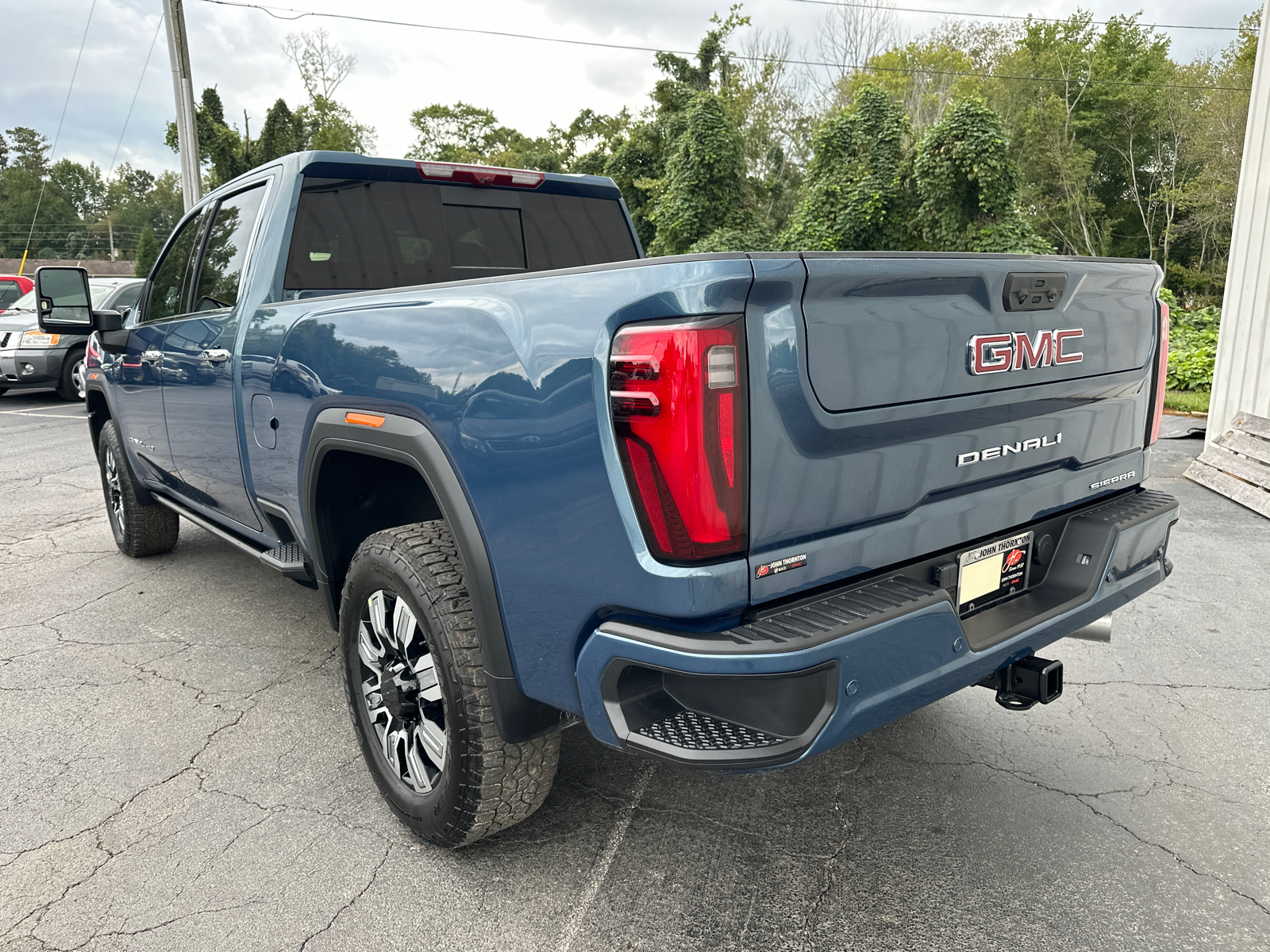 2025 GMC Sierra 2500HD Denali 8