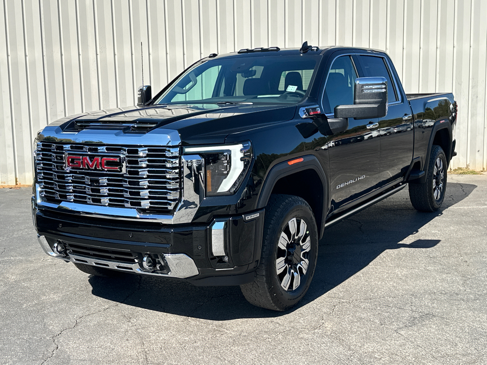 2025 GMC Sierra 2500HD Denali 2