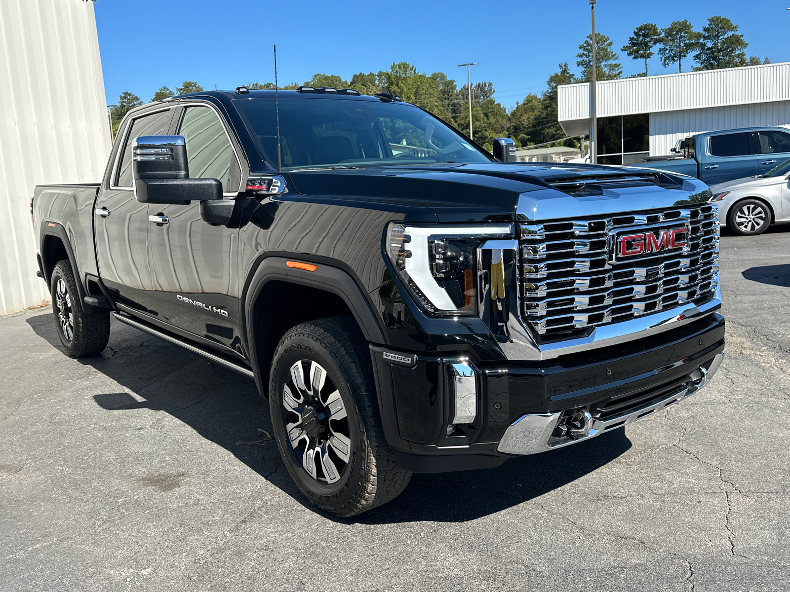 2025 GMC Sierra 2500HD Denali 4