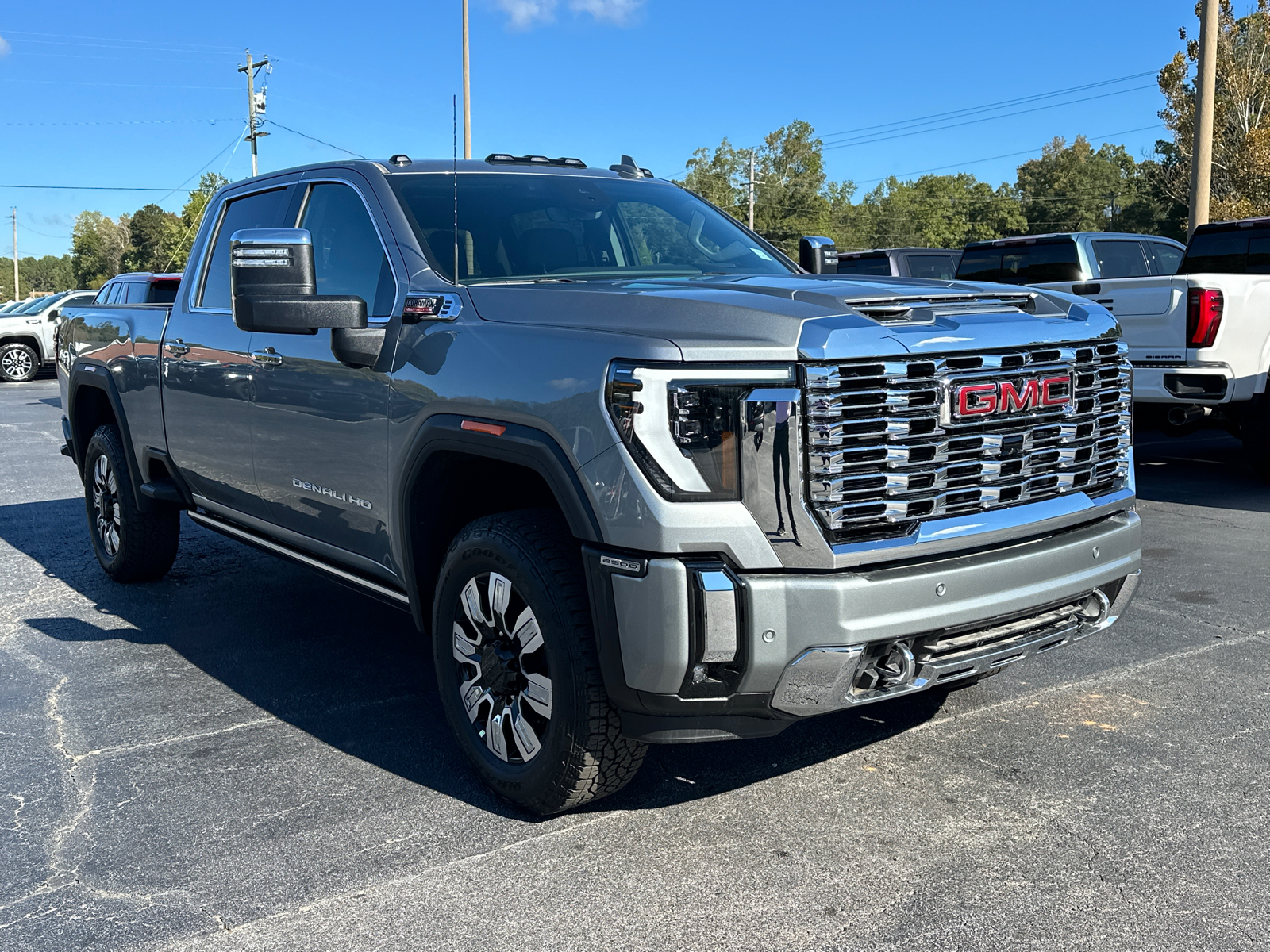 2025 GMC Sierra 2500HD Denali 4