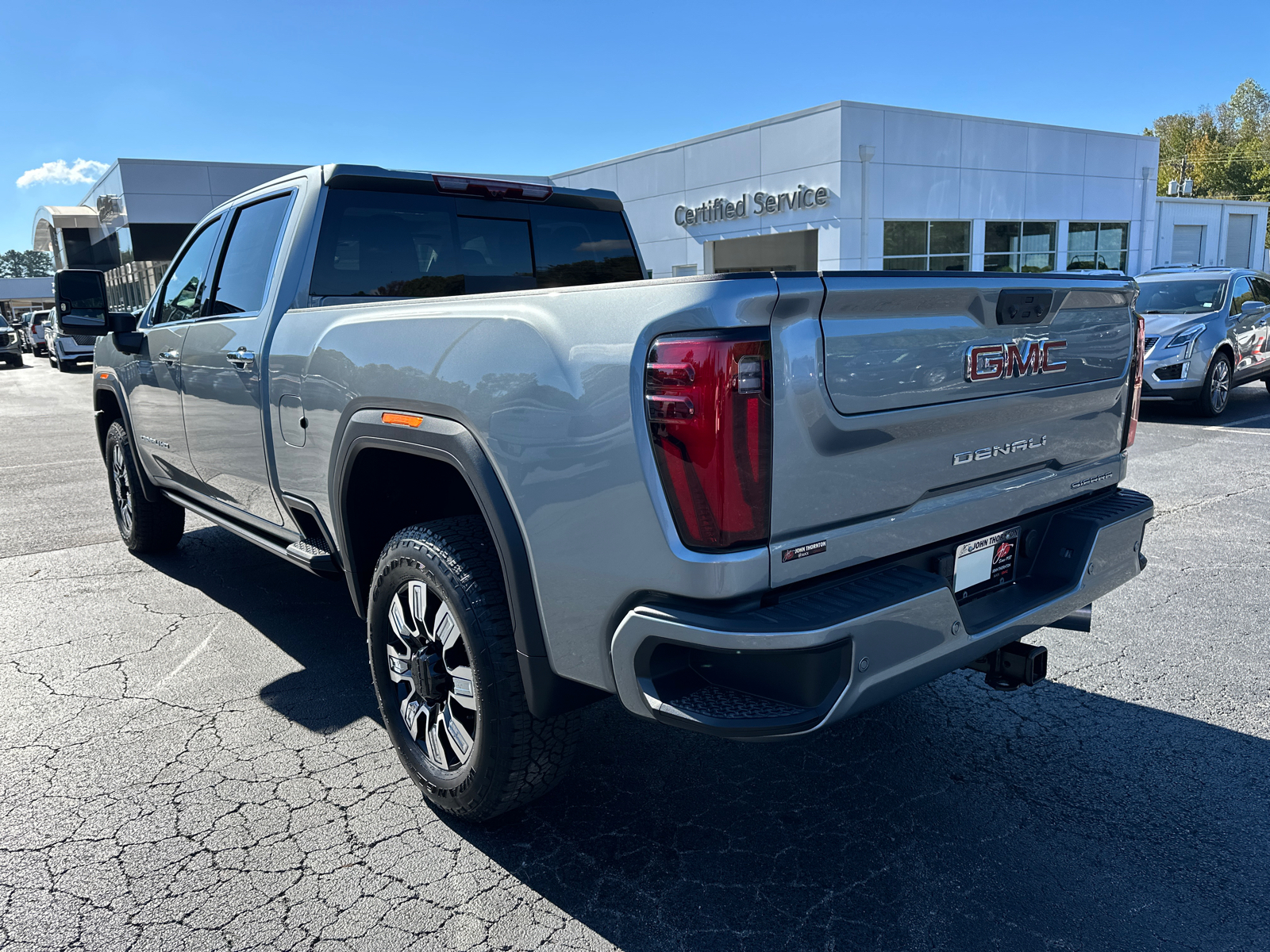 2025 GMC Sierra 2500HD Denali 8