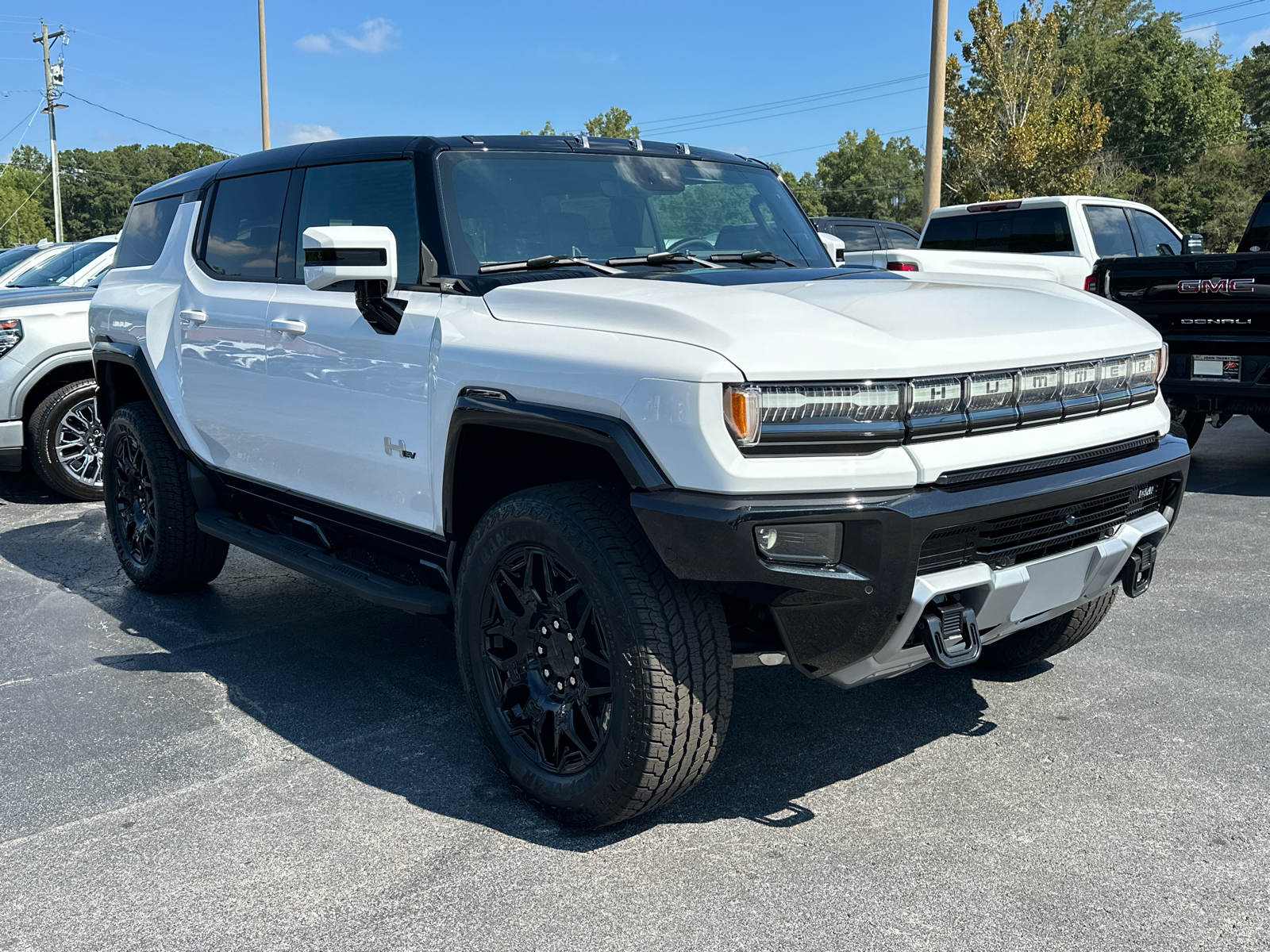 2025 GMC Hummer EV SUV 2X 4