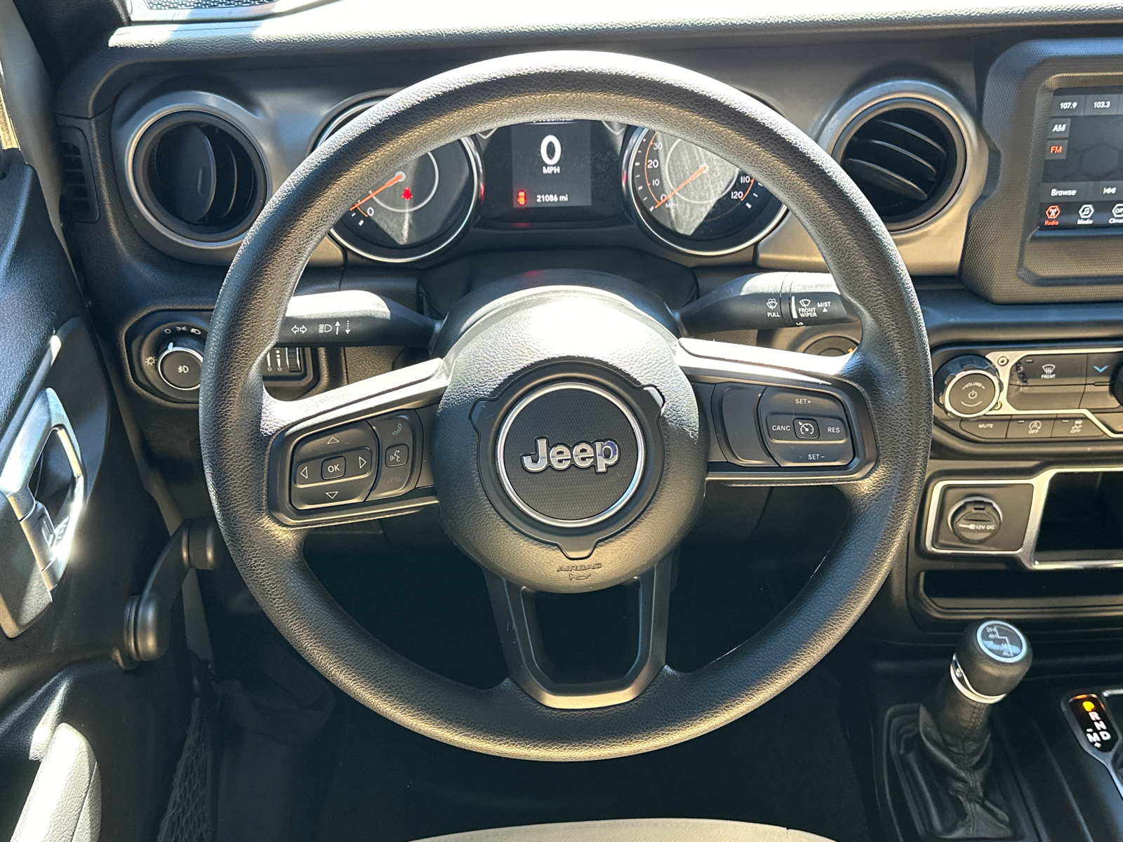 2022 Jeep Wrangler Unlimited Sport 24