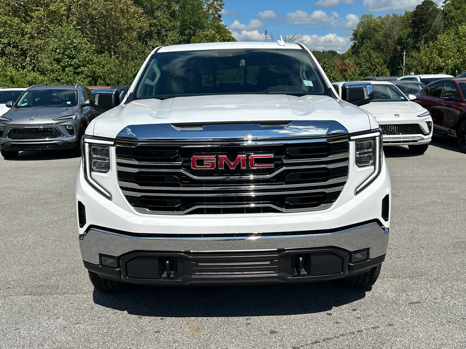 2025 GMC Sierra 1500 SLT 4