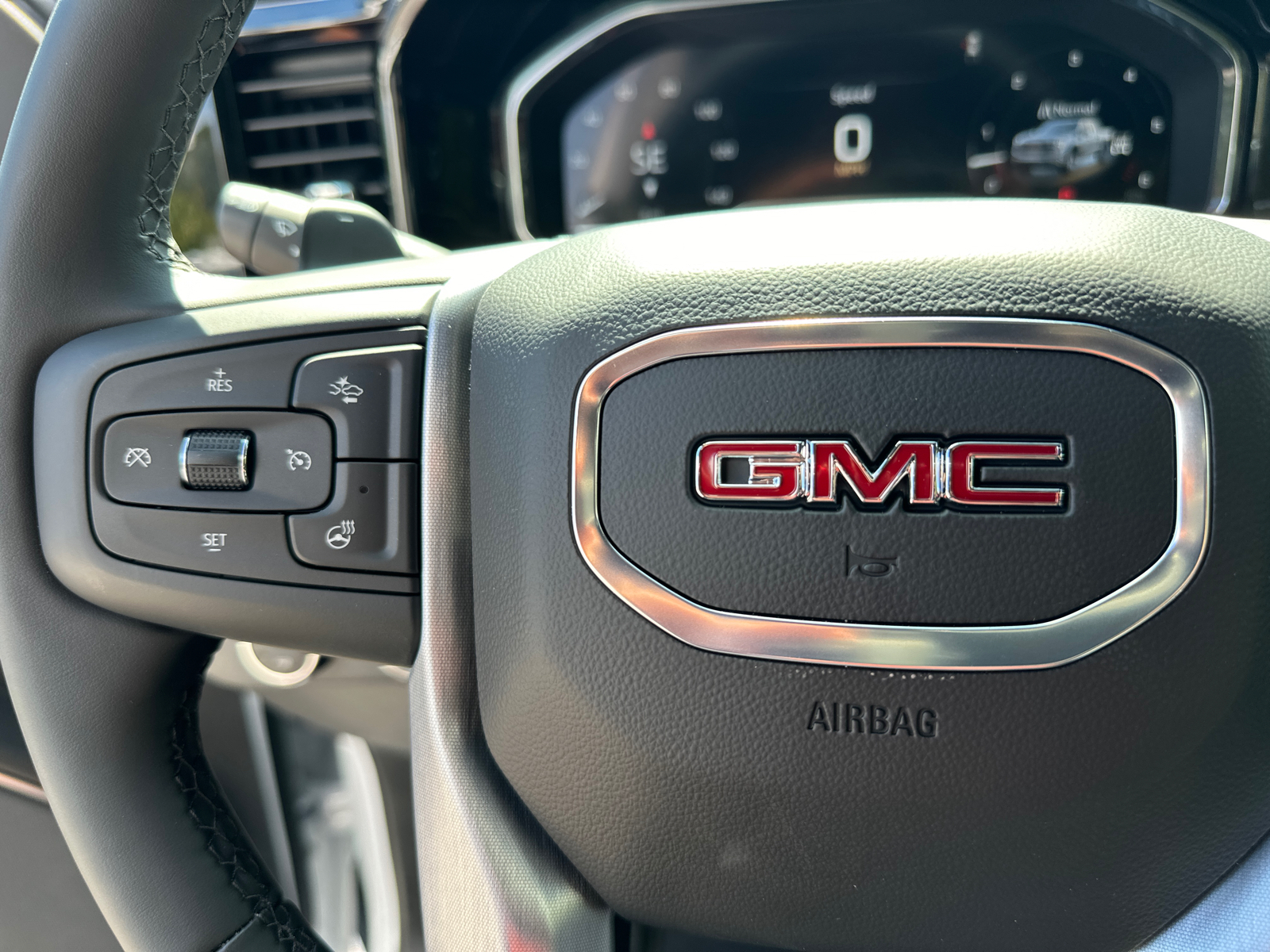 2025 GMC Sierra 1500 SLT 27