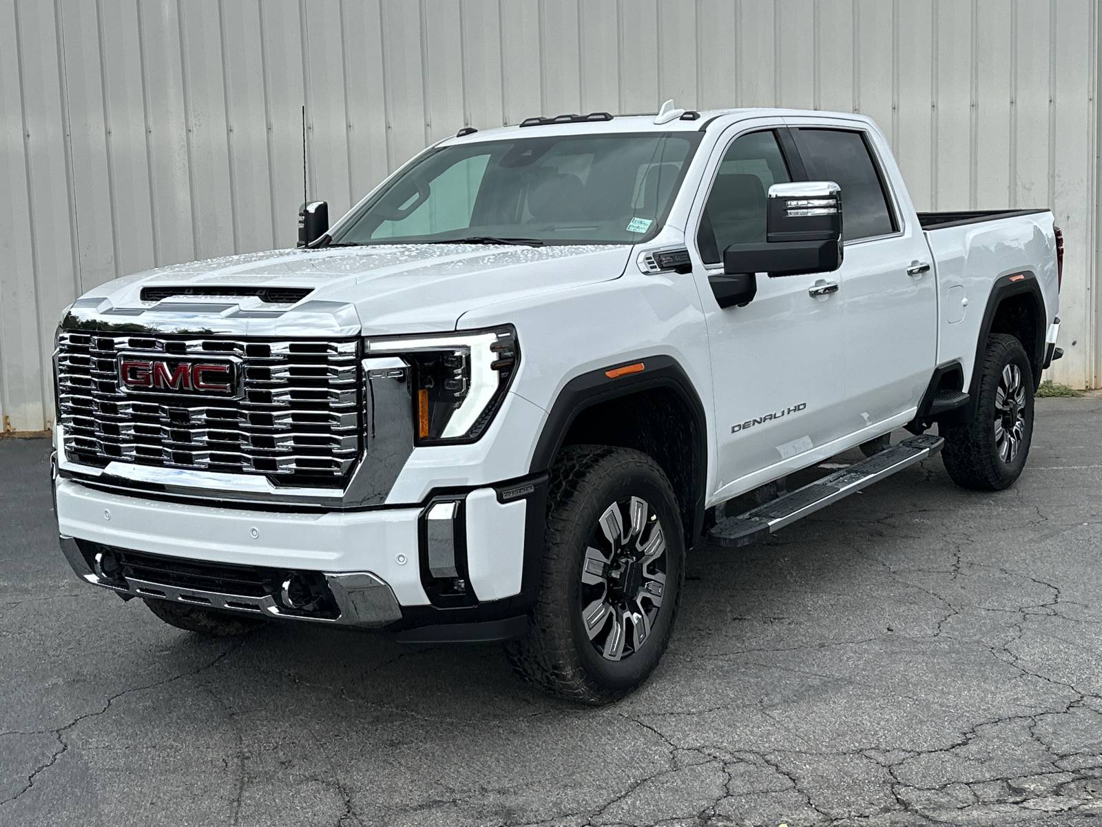 2025 GMC Sierra 2500HD Denali 3