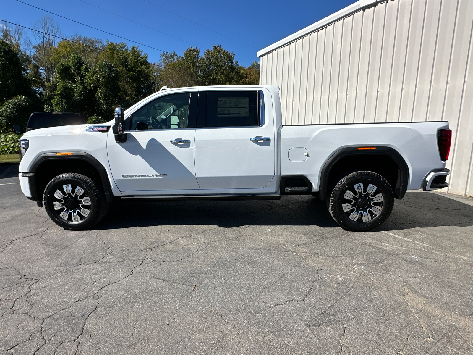 2025 GMC Sierra 2500HD Denali 9