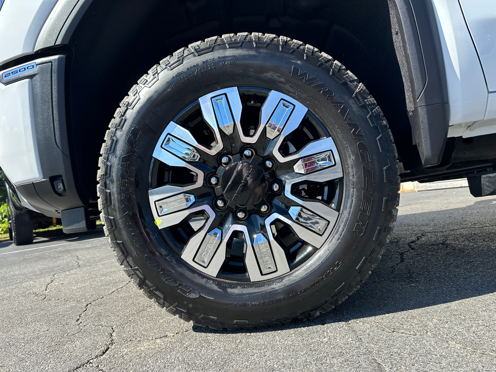 2025 GMC Sierra 2500HD Denali 12