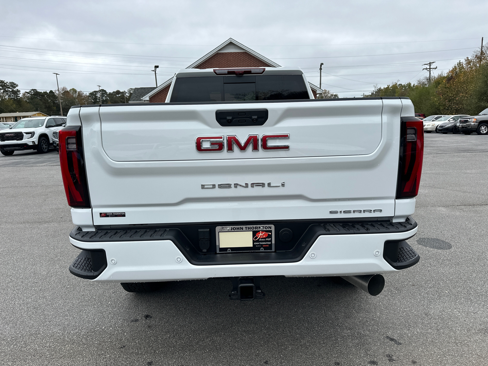 2025 GMC Sierra 2500HD Denali 8