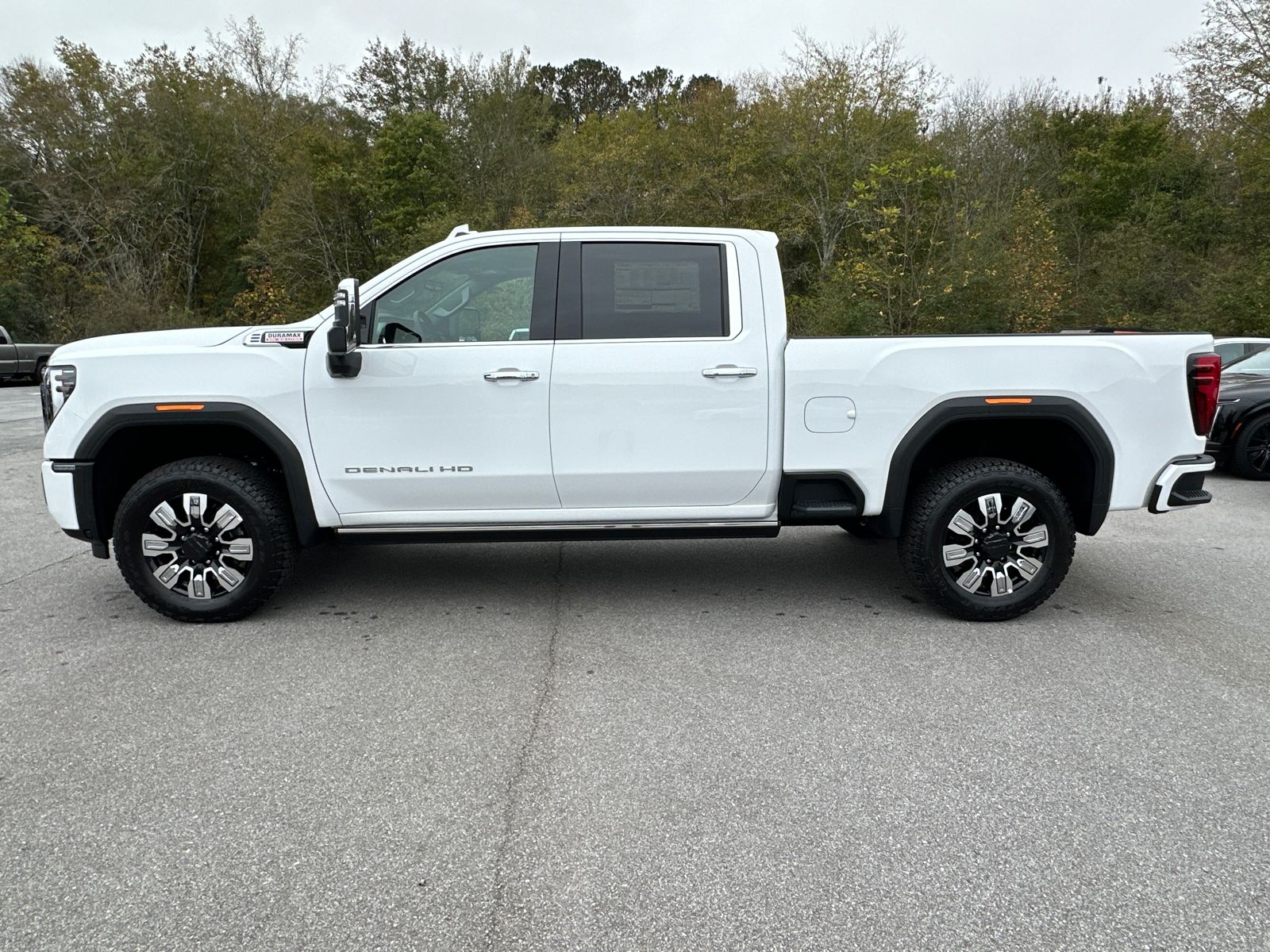 2025 GMC Sierra 2500HD Denali 10