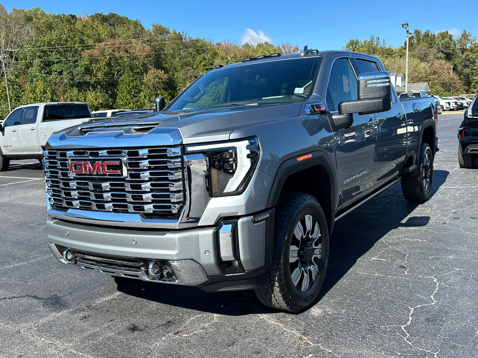 2025 GMC Sierra 2500HD Denali 2