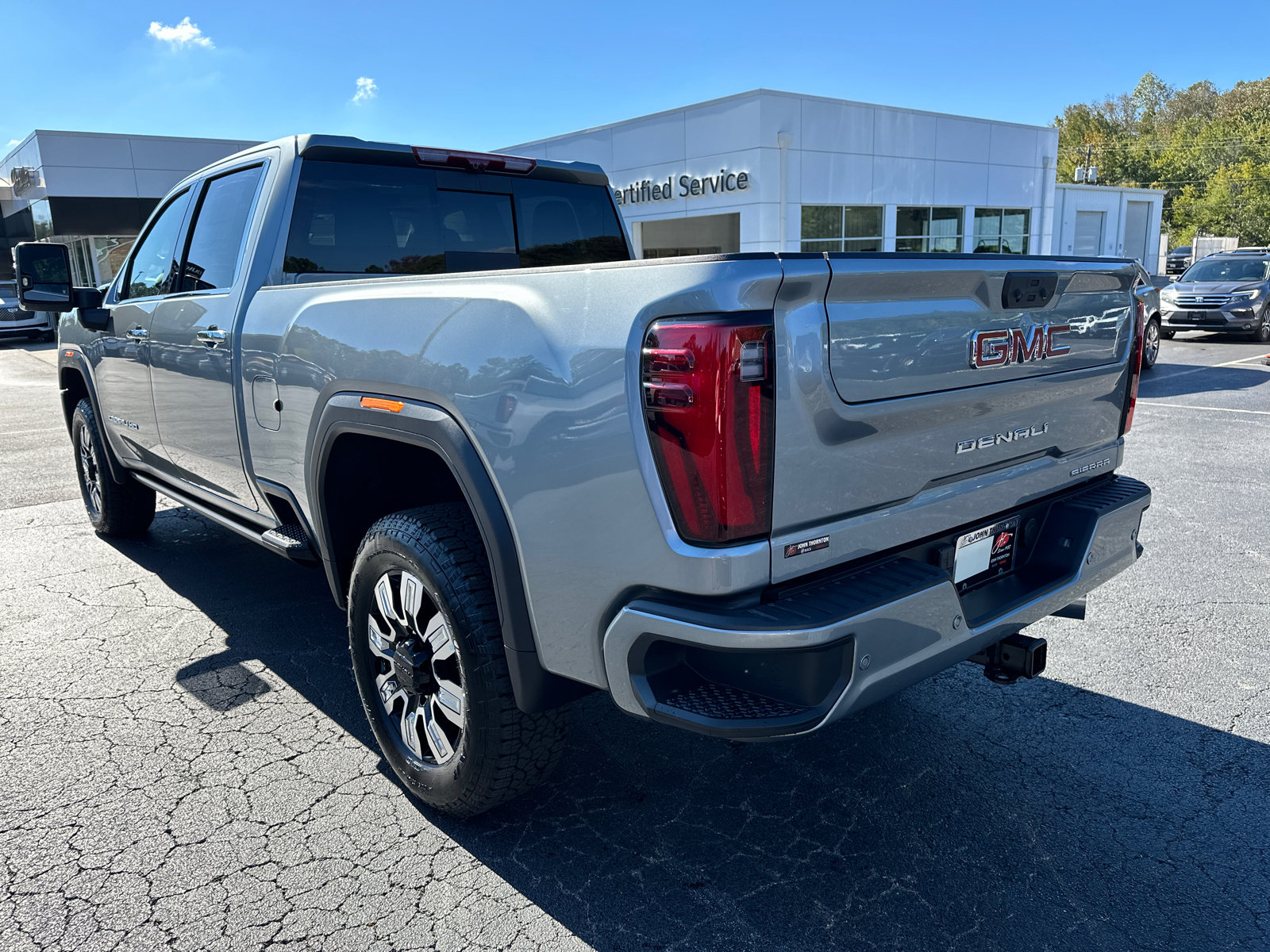 2025 GMC Sierra 2500HD Denali 8