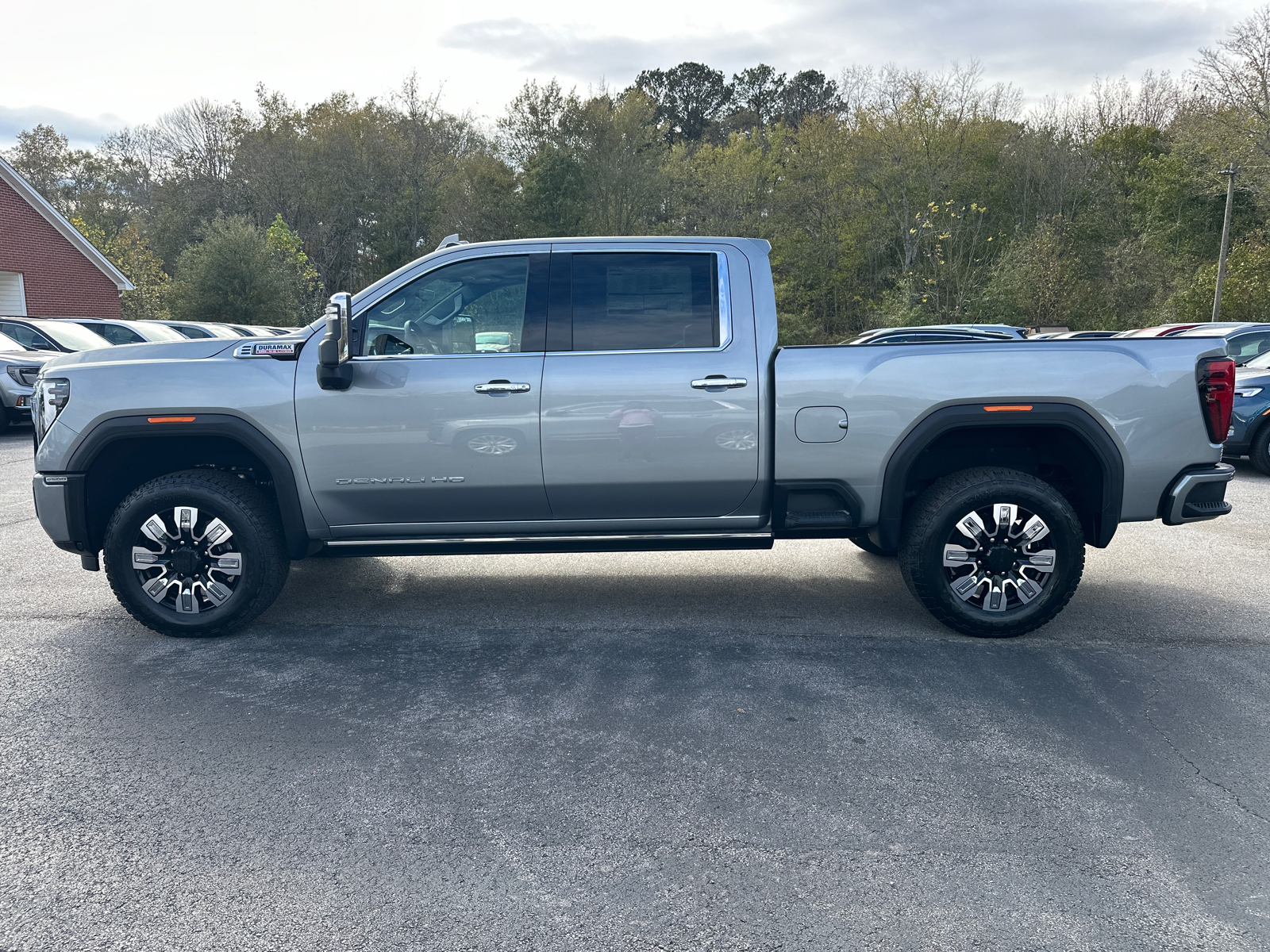 2025 GMC Sierra 2500HD Denali 10