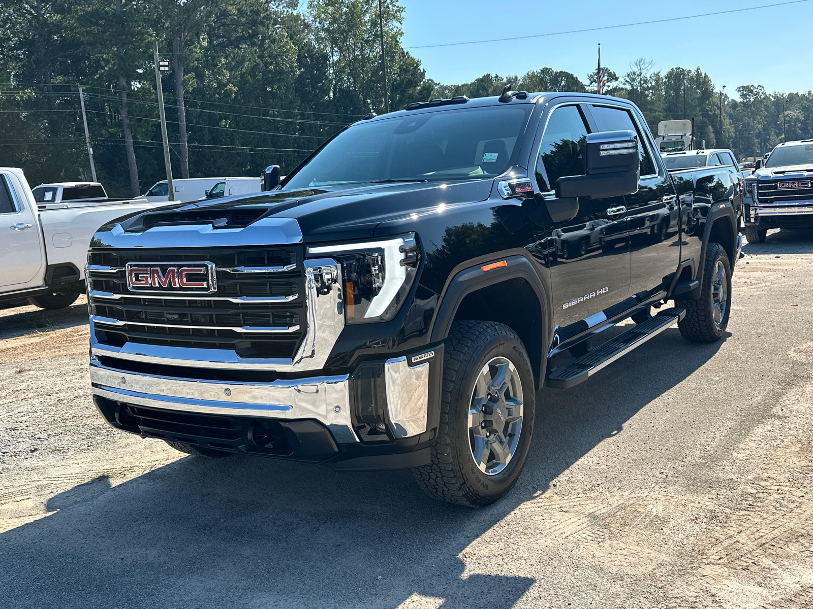 2025 GMC Sierra 2500HD SLT 2