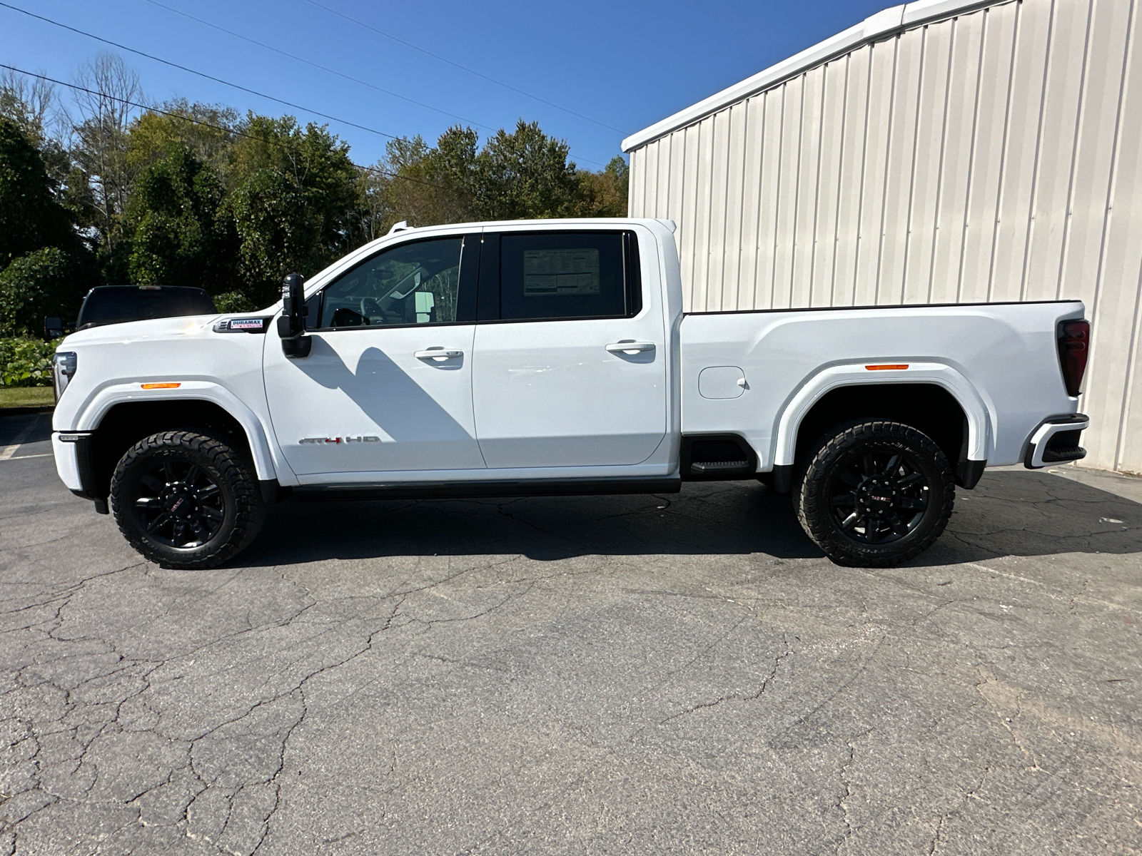 2025 GMC Sierra 2500HD AT4 9