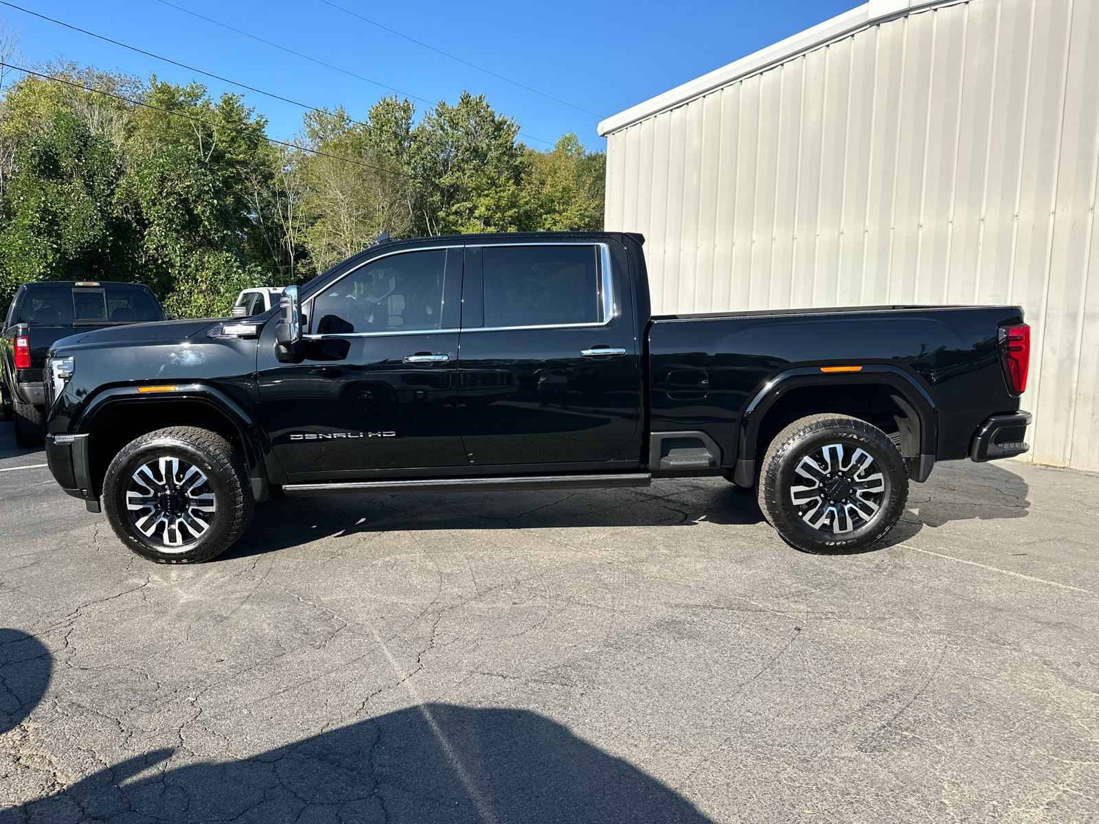 2024 GMC Sierra 2500HD Denali Ultimate 9