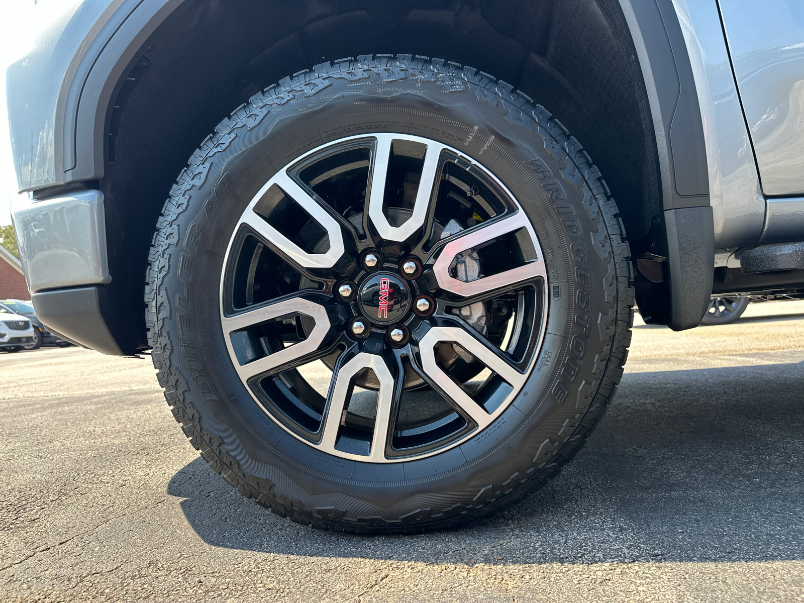 2025 GMC Sierra 1500 AT4 13