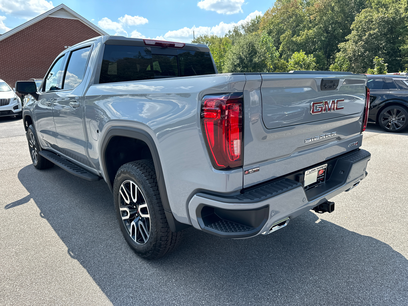 2025 GMC Sierra 1500 AT4 9