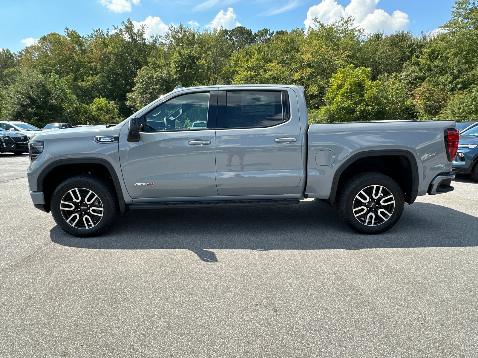 2025 GMC Sierra 1500 AT4 10