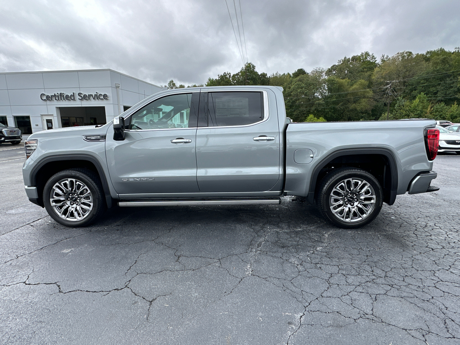 2025 GMC Sierra 1500 Denali Ultimate 10