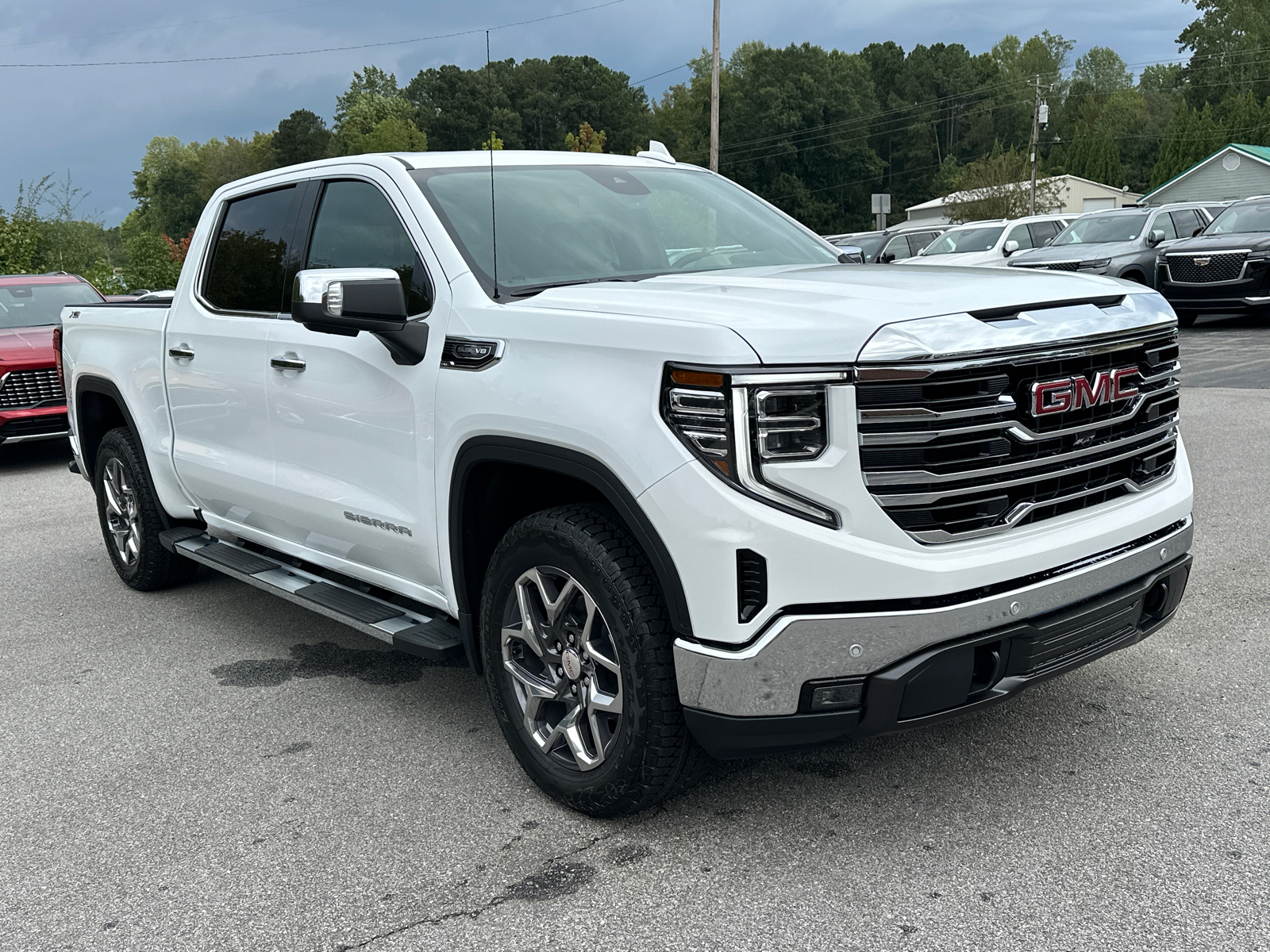 2025 GMC Sierra 1500 SLT 4