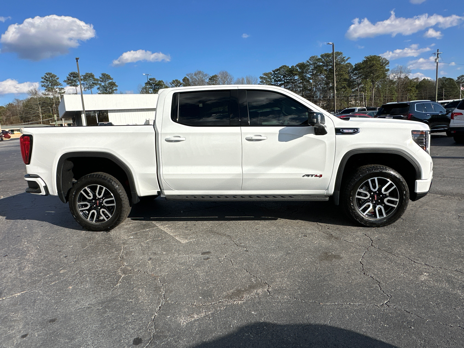 2023 GMC Sierra 1500 AT4 5